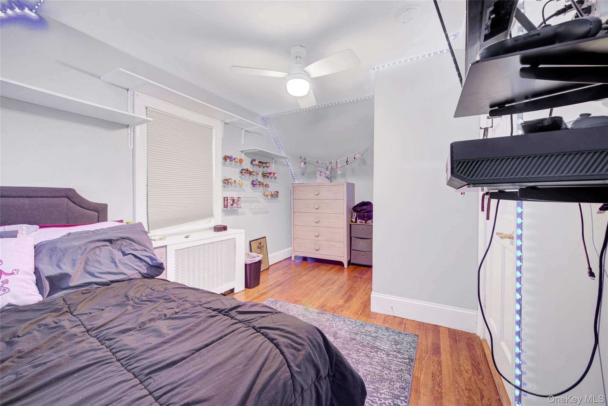 Single Family Argyle  Nassau County, NY 11566, MLS-989582-14