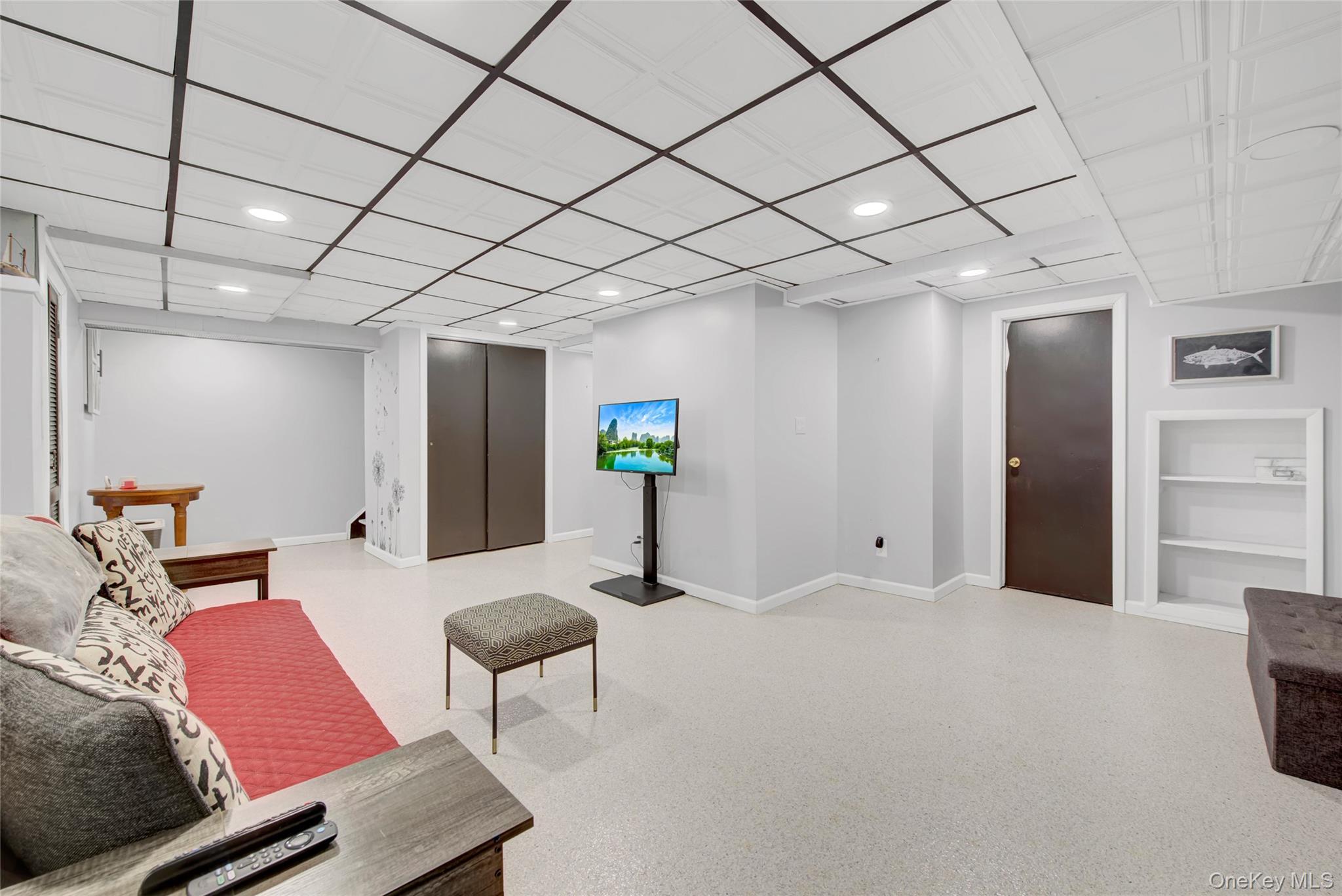 Single Family Argyle  Nassau County, NY 11566, MLS-989582-20