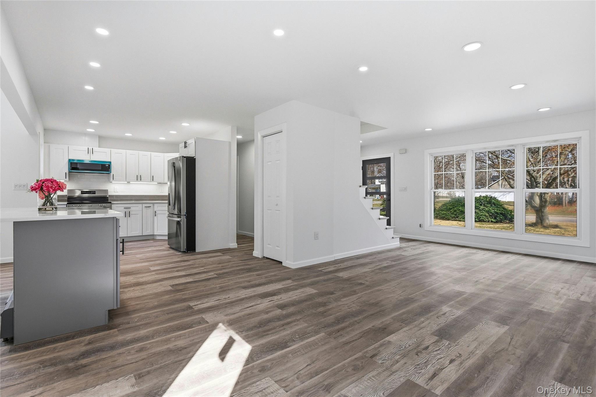 Single Family Pennaquid  Suffolk County, NY 11727, MLS-989598-15