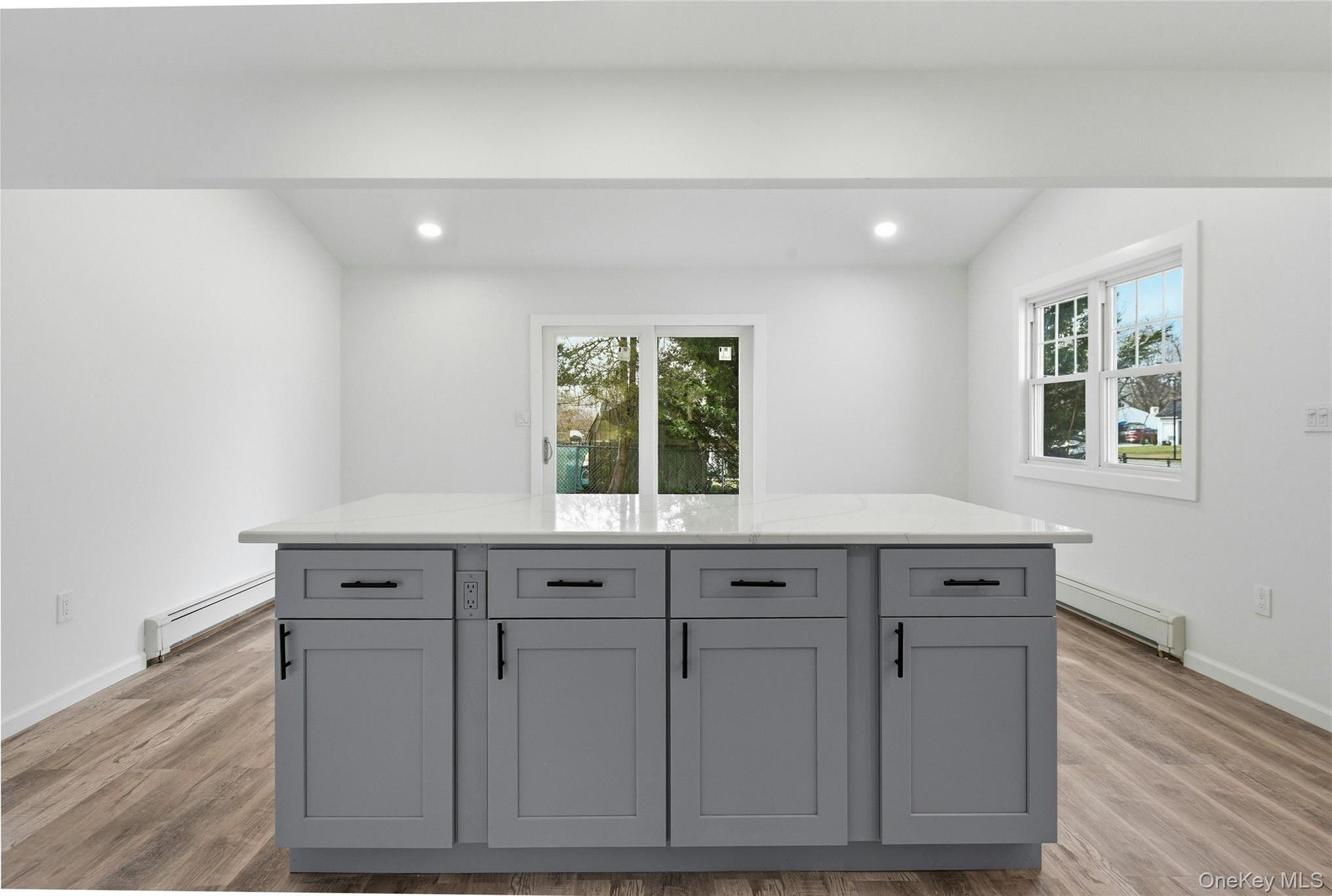 Single Family Pennaquid  Suffolk County, NY 11727, MLS-989598-16