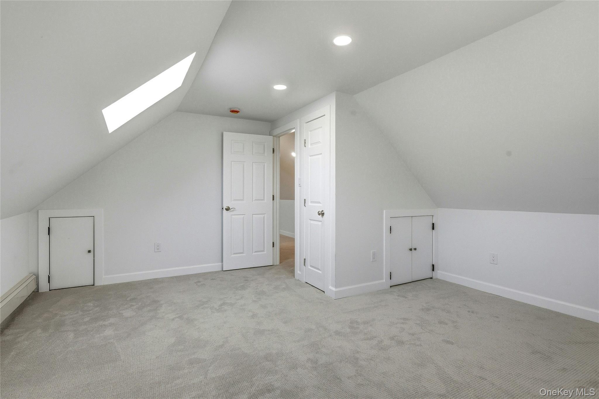 Single Family Pennaquid  Suffolk County, NY 11727, MLS-989598-30