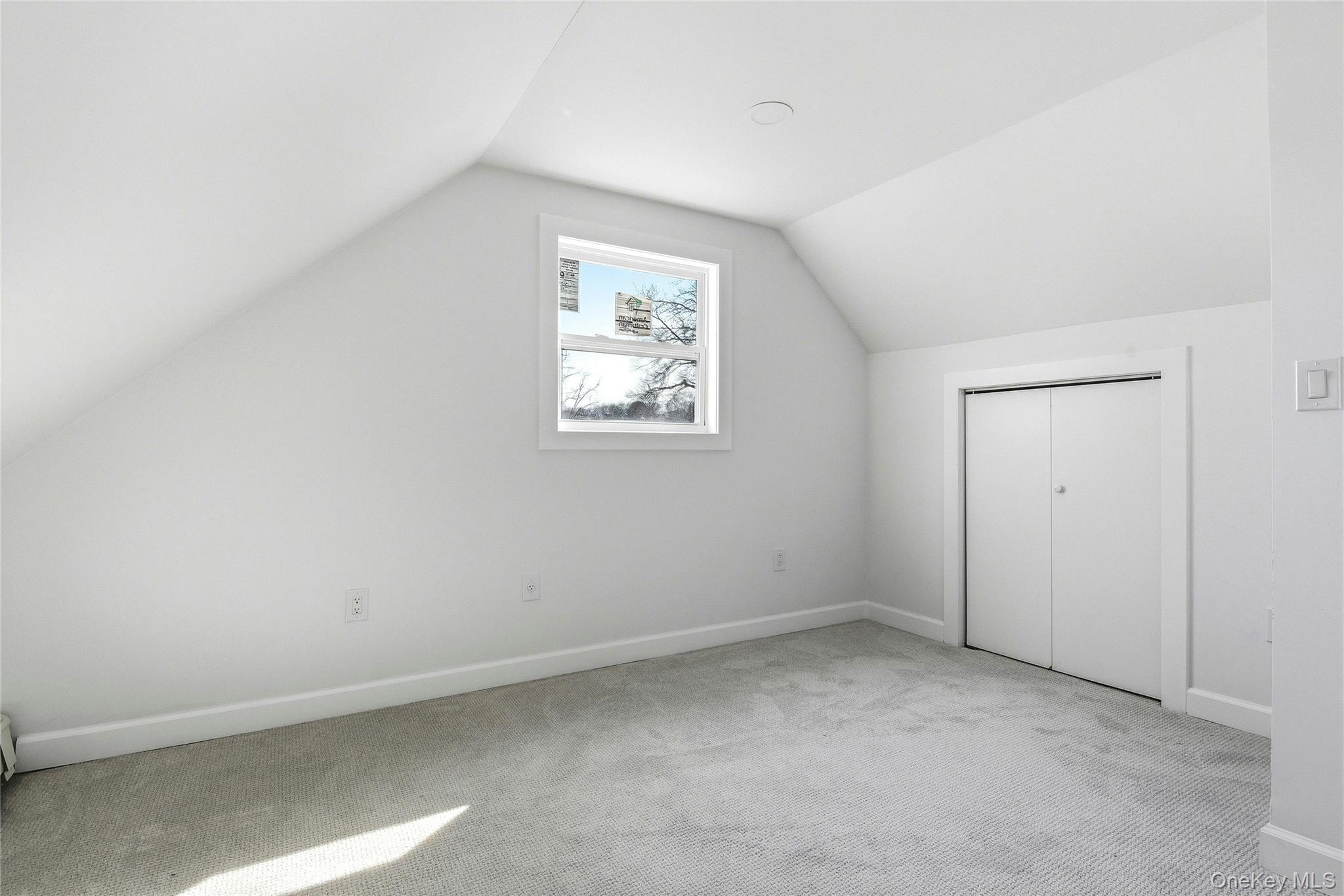 Single Family Pennaquid  Suffolk County, NY 11727, MLS-989598-34