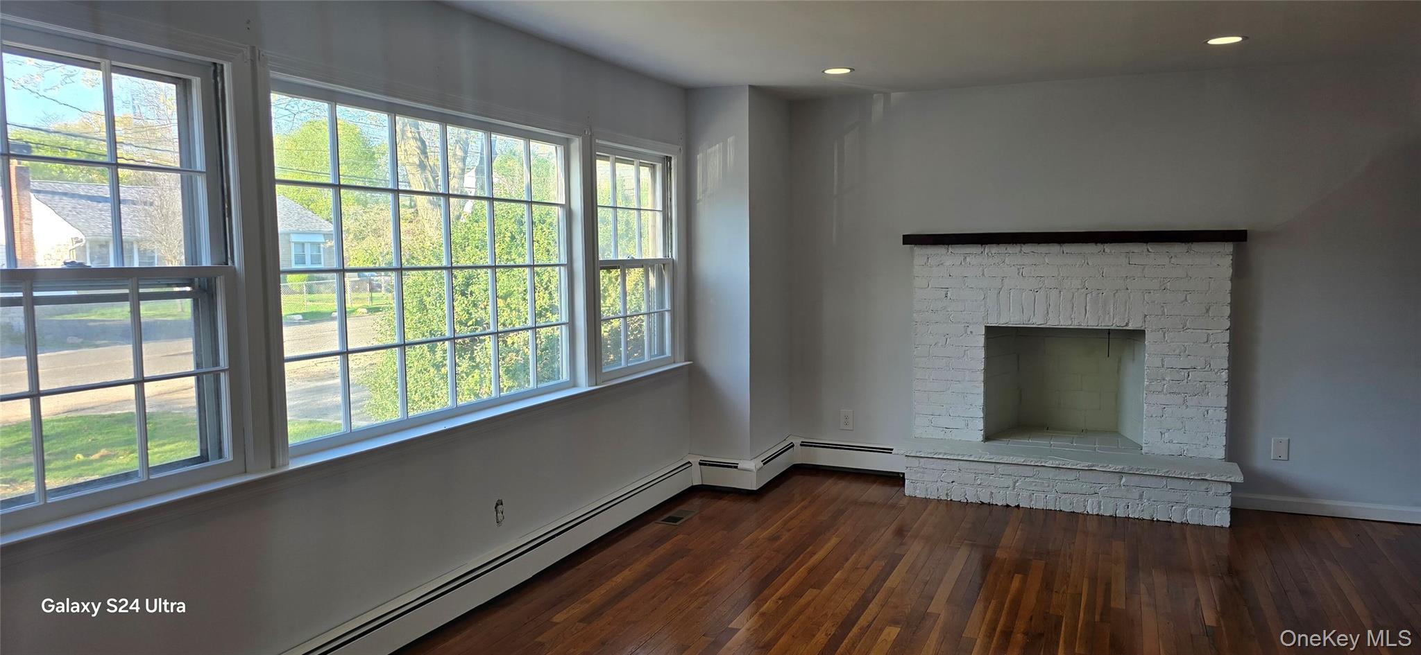 Single Family 14th Suffolk County, NY 11746, MLS-989616-3