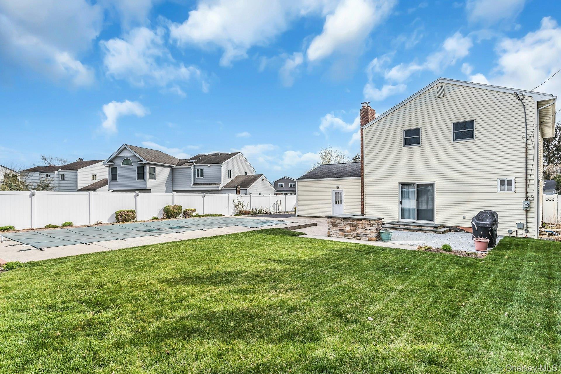 Single Family Primrose  Suffolk County, NY 11754, MLS-989658-19