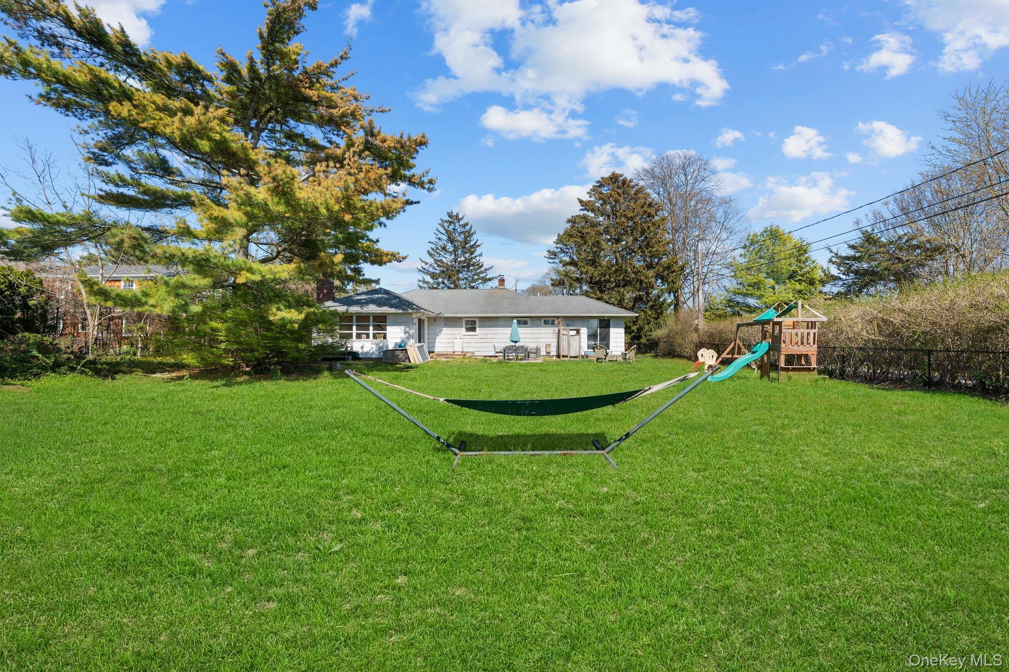 Single Family Evergreen  Suffolk County, NY 11940, MLS-989662-6