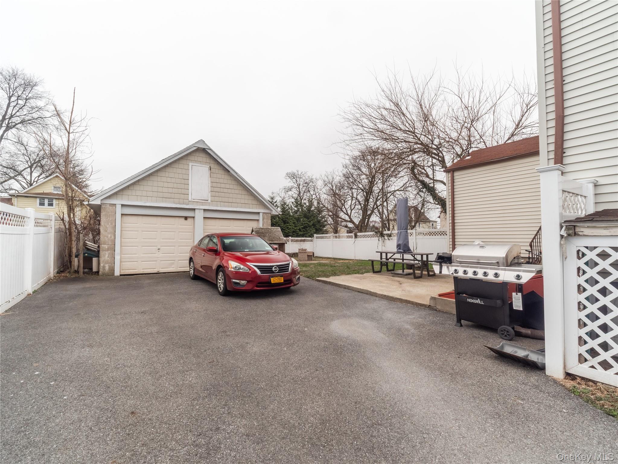 Single Family Olivia Street Westchester County, NY 10573, MLS-989699-3