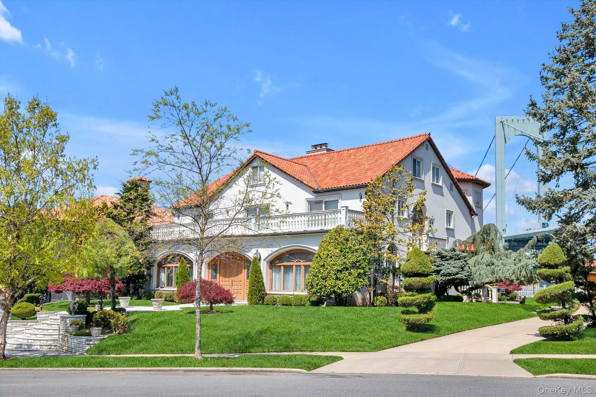 Single Family Malba Drive Queens, NY 11357, MLS-989708-2