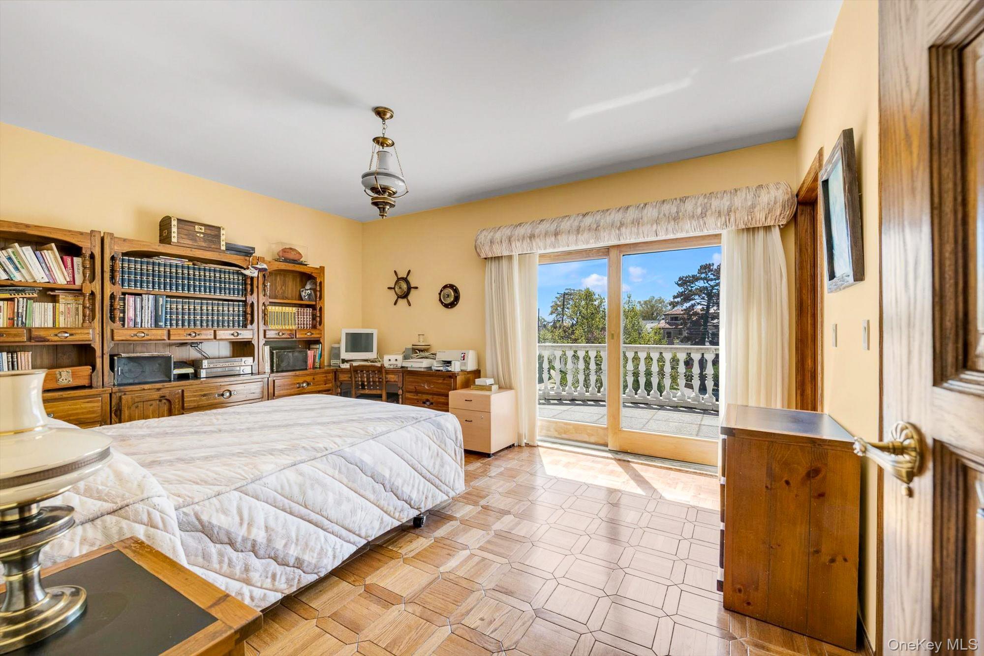 Single Family Malba Drive Queens, NY 11357, MLS-989708-25