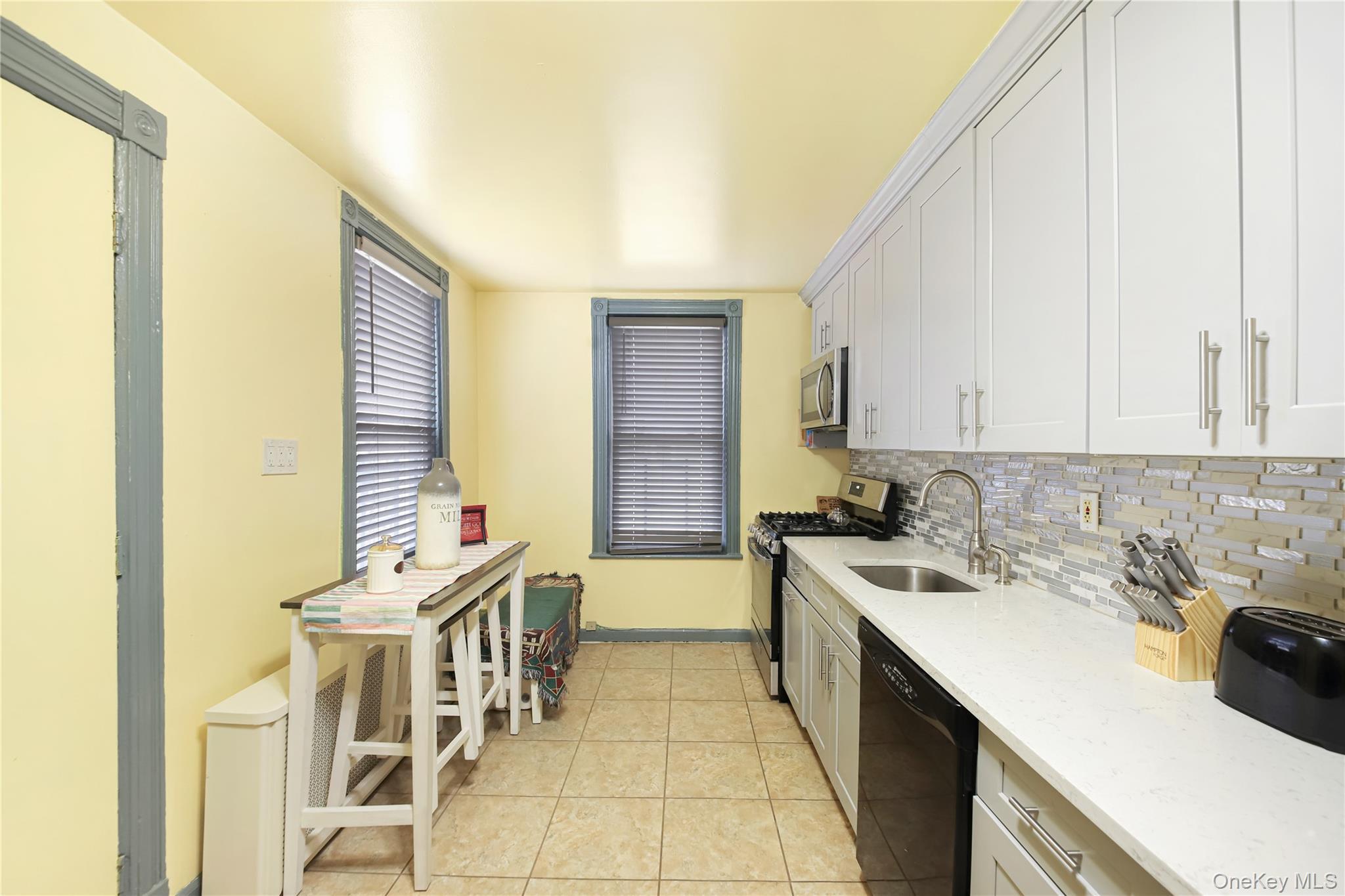Single Family Washington  Westchester County, NY 10550, MLS-989711-5