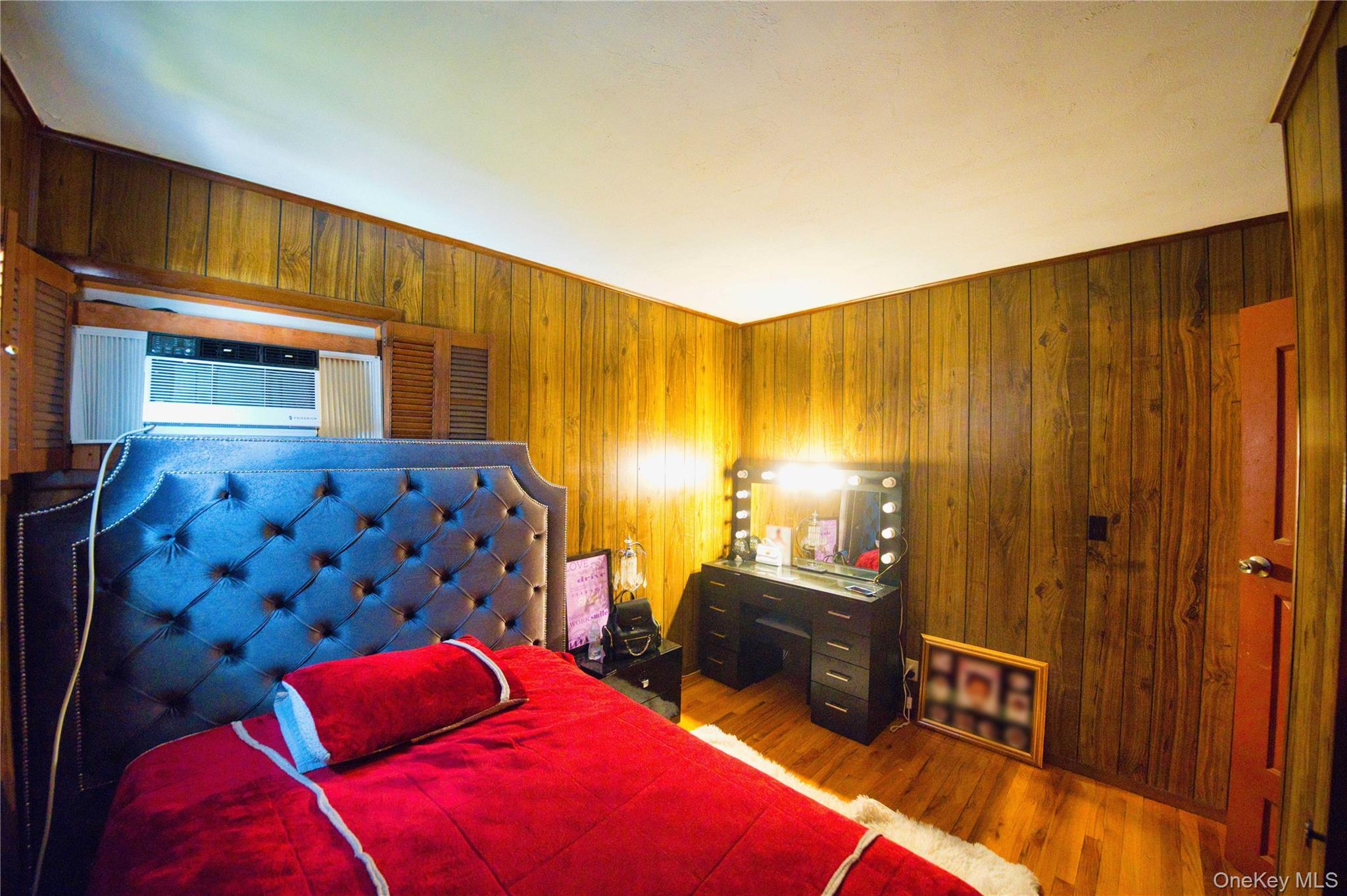 Single Family Cheshire Road Nassau County, NY 11714, MLS-989728-14