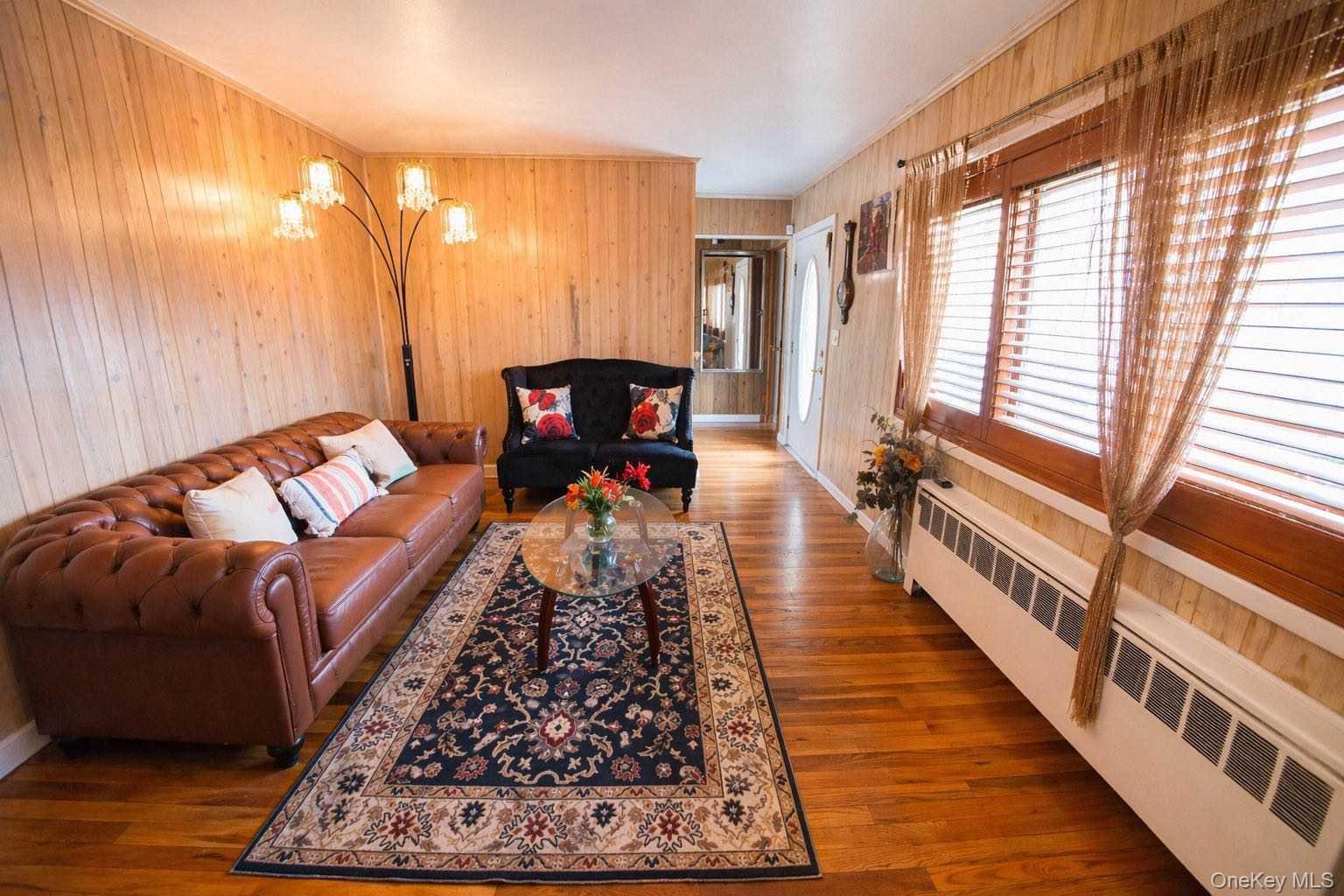 Single Family Cheshire Road Nassau County, NY 11714, MLS-989728-8