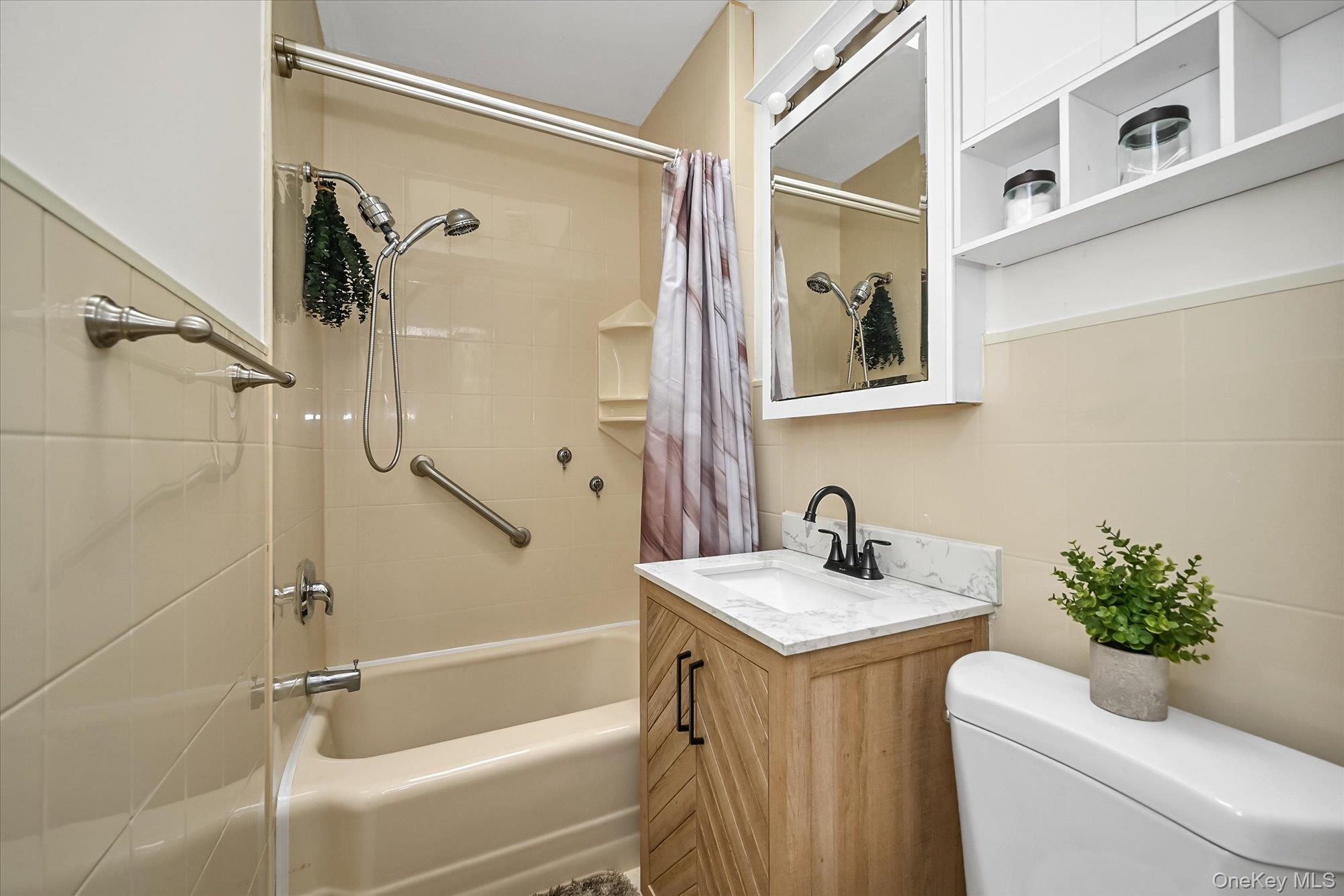 Single Family 58th Queens, NY 11378, MLS-989749-13