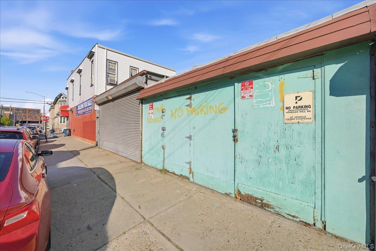 Single Family 55th Street Queens, NY 11378, MLS-989753-7