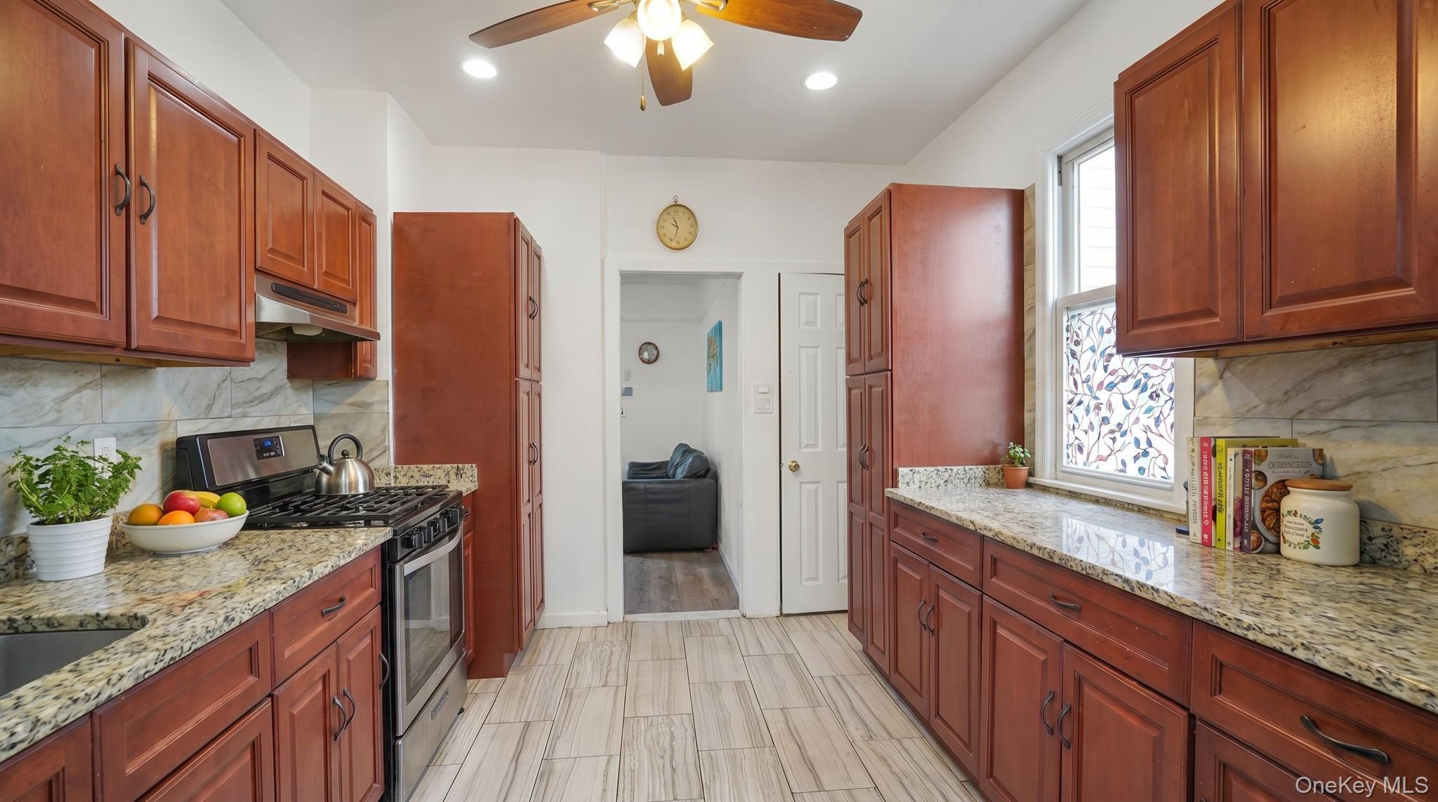 Single Family 85th Queens, NY 11418, MLS-989770-8