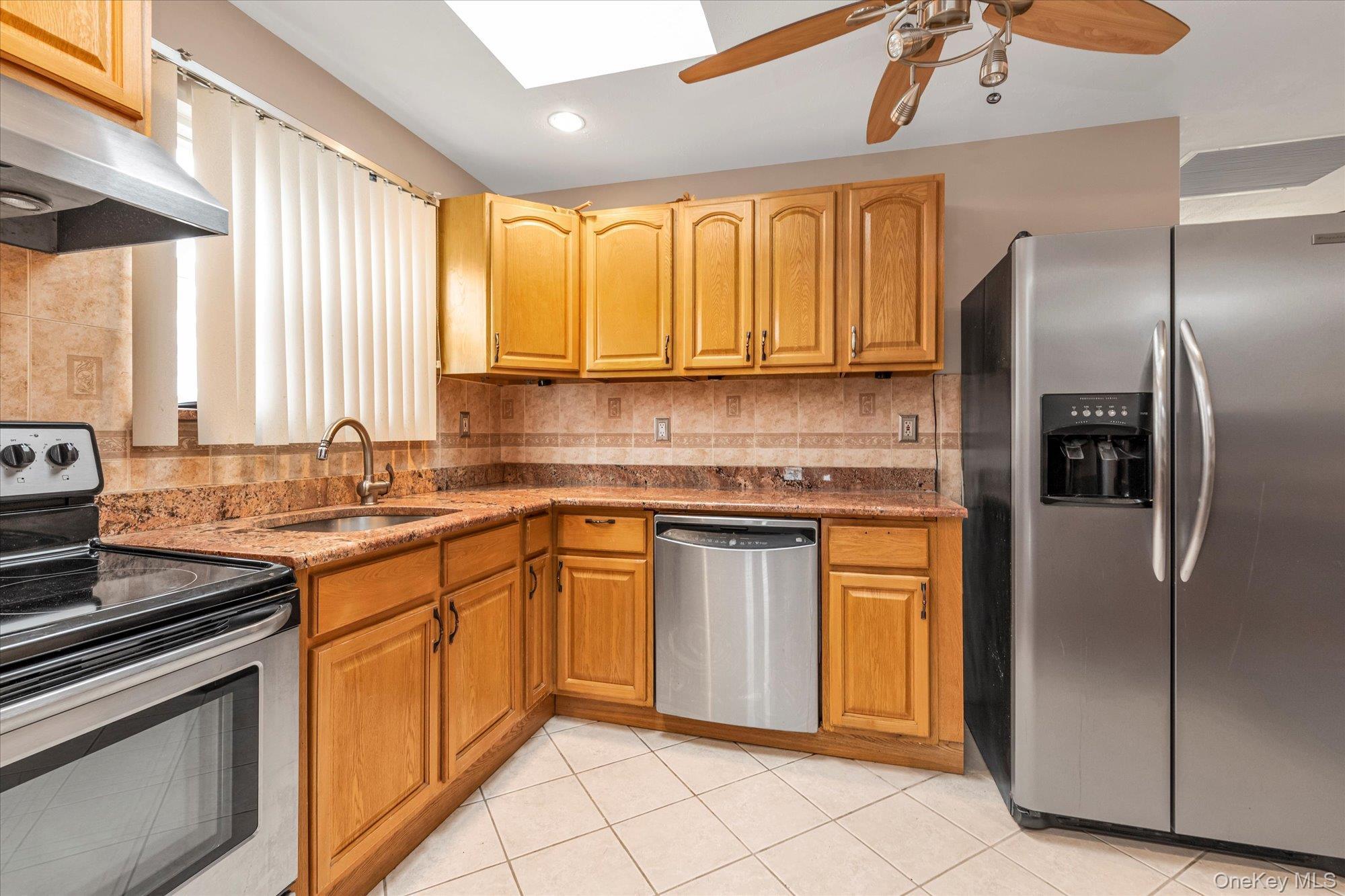 Single Family Prospect  Nassau County, NY 11575, MLS-989790-7