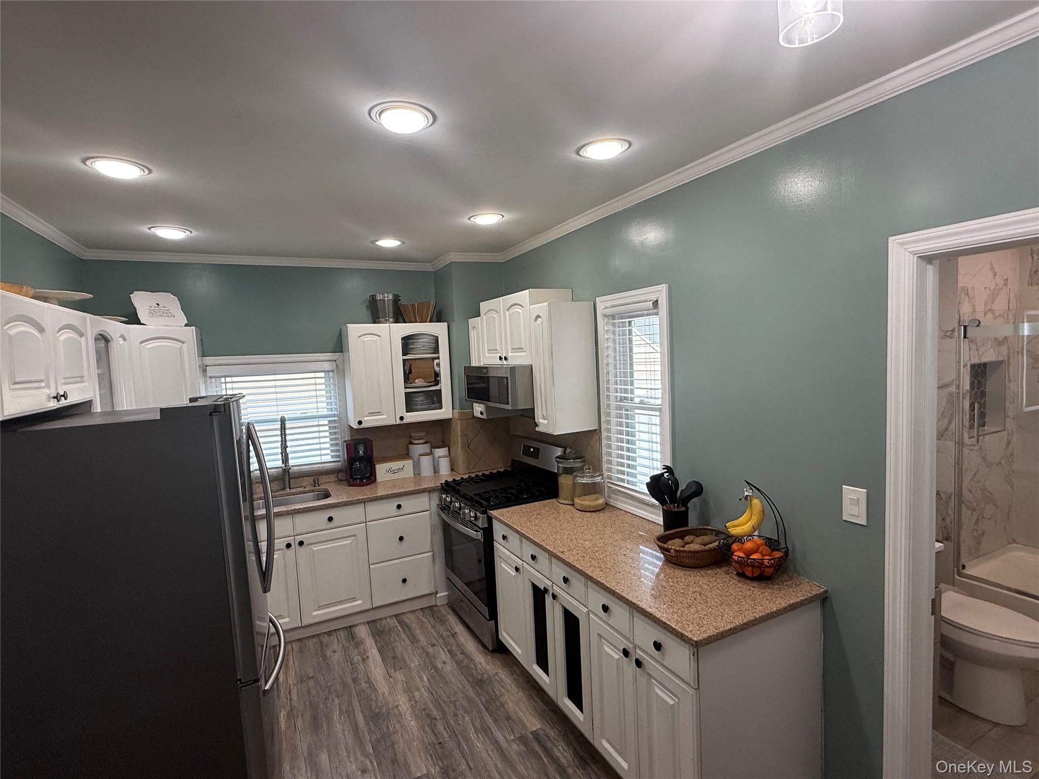 Single Family Dewitt  Nassau County, NY 11580, MLS-989793-14