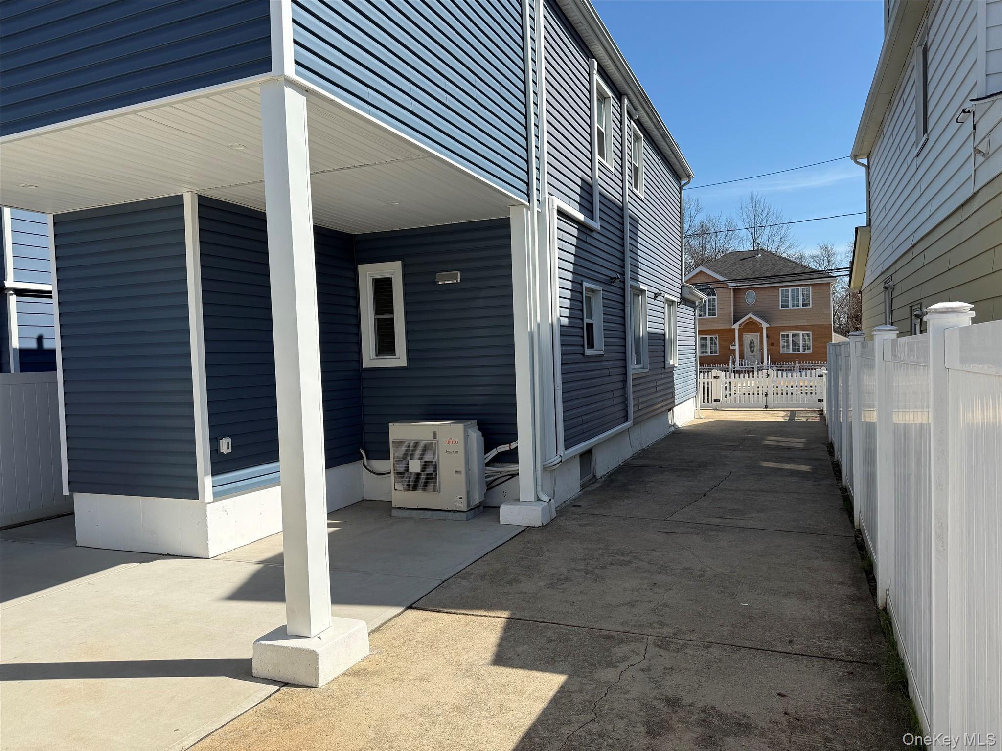 Single Family Dewitt  Nassau County, NY 11580, MLS-989793-31