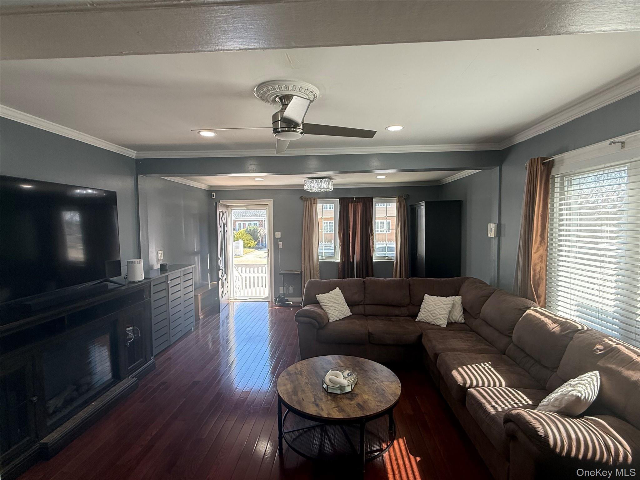 Single Family Dewitt  Nassau County, NY 11580, MLS-989793-6
