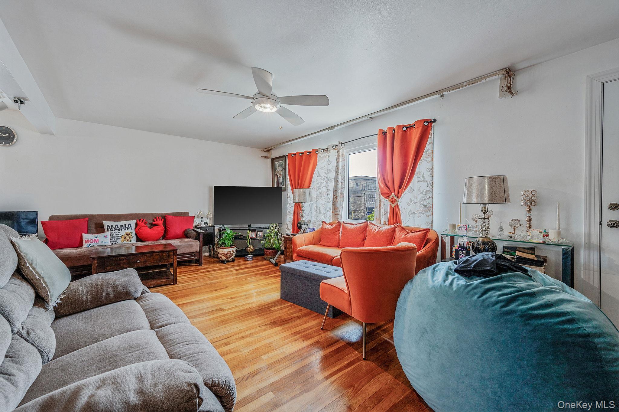 Single Family Bay 25th Queens, NY 11691, MLS-989809-10