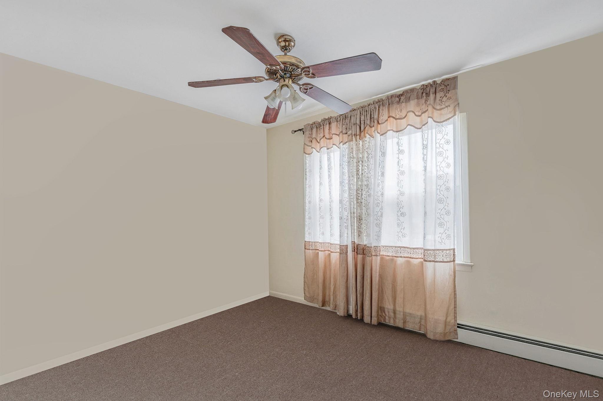Single Family Bay 25th Queens, NY 11691, MLS-989809-14