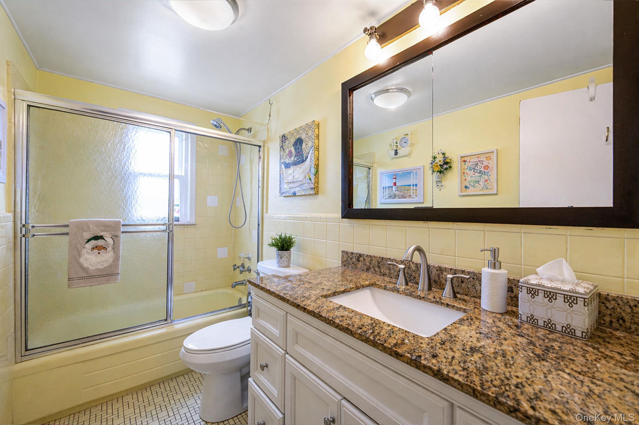 Single Family Bay 25th Queens, NY 11691, MLS-989809-16