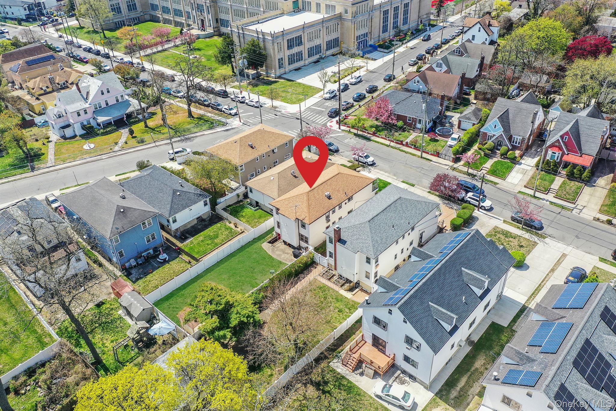 Single Family Bay 25th  Queens, NY 11691, MLS-989809-33