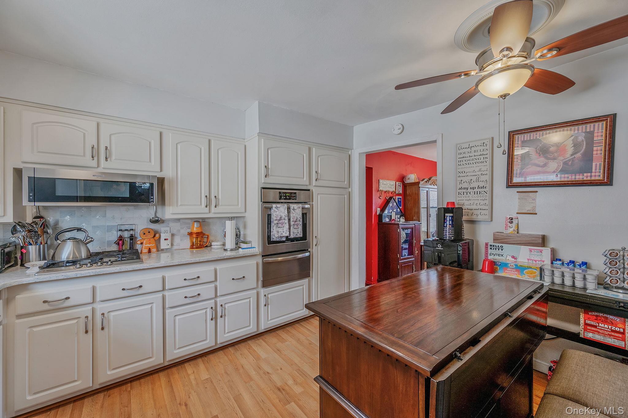 Single Family Bay 25th Queens, NY 11691, MLS-989809-4