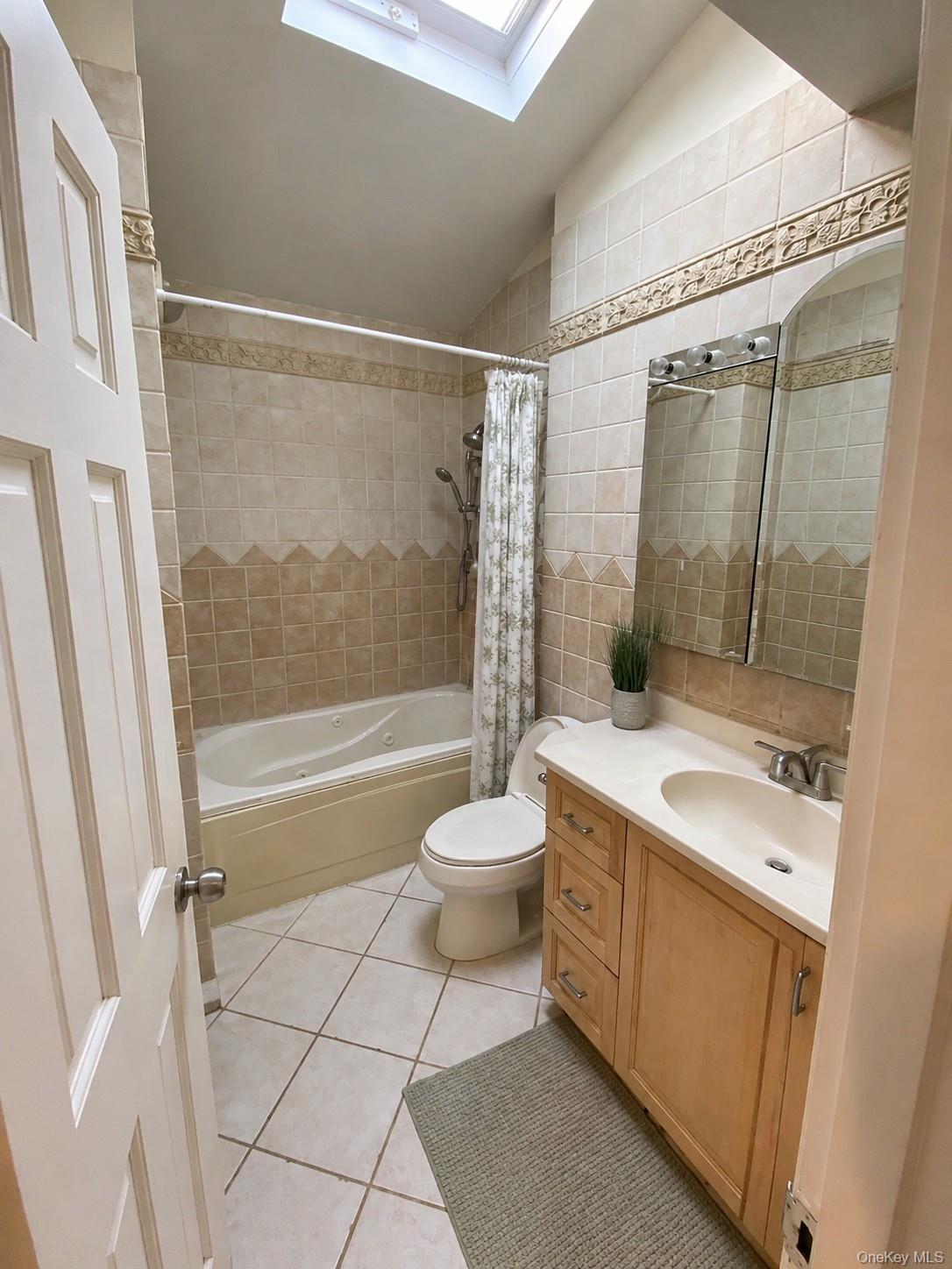 Single Family Kevin  Suffolk County, NY 11725, MLS-989813-6