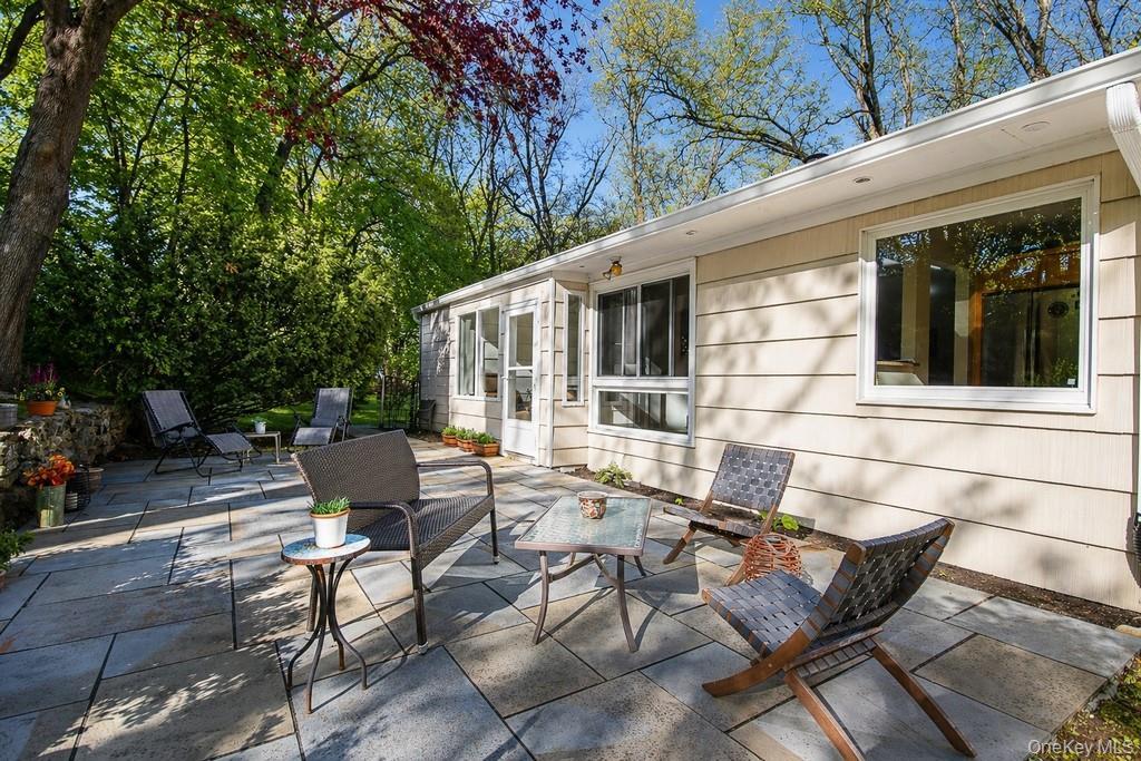 Single Family Hungerford  Westchester County, NY 10510, MLS-989822-27