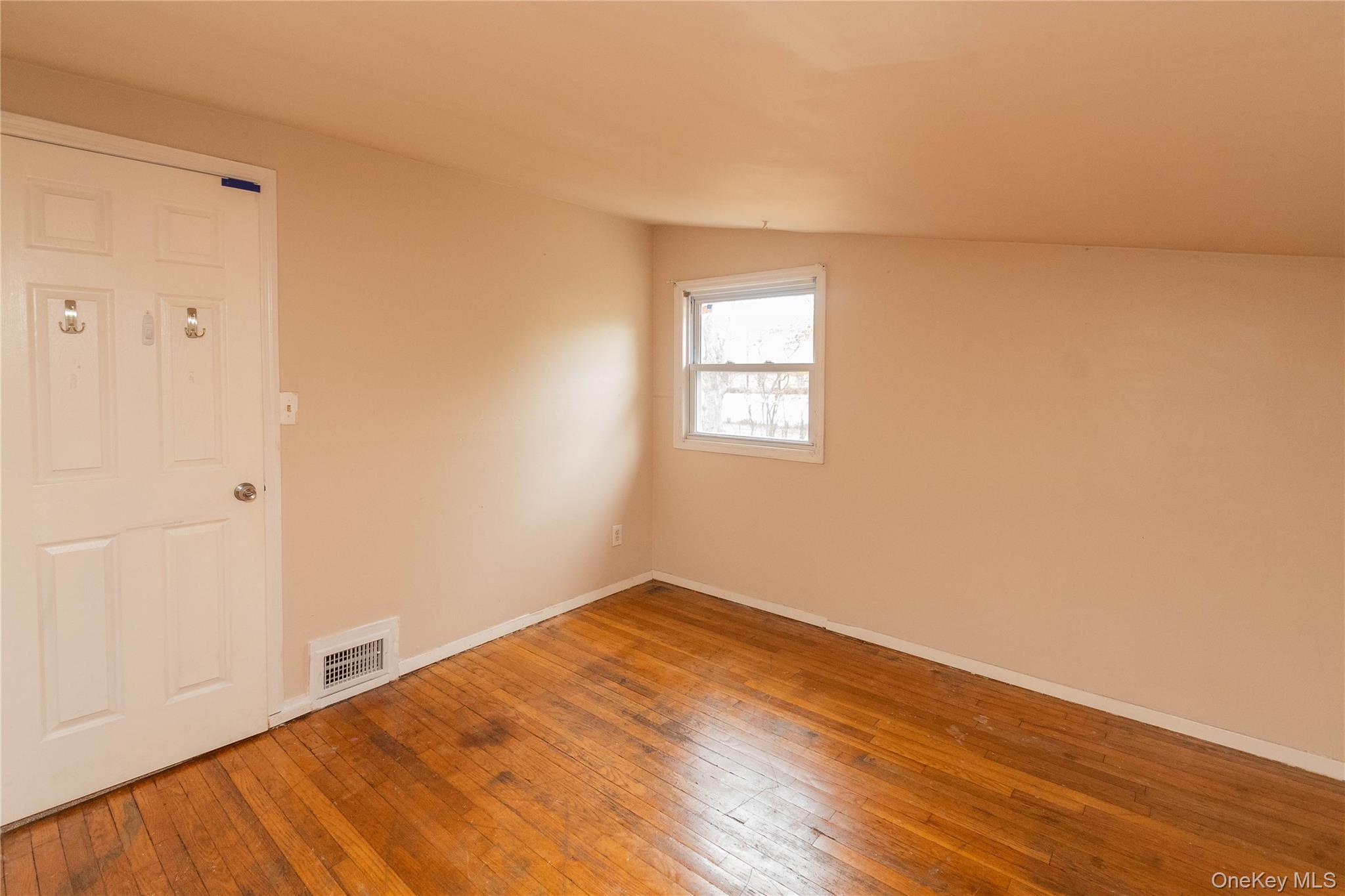 Single Family Laurie  Orange County, NY 12550, MLS-989862-24