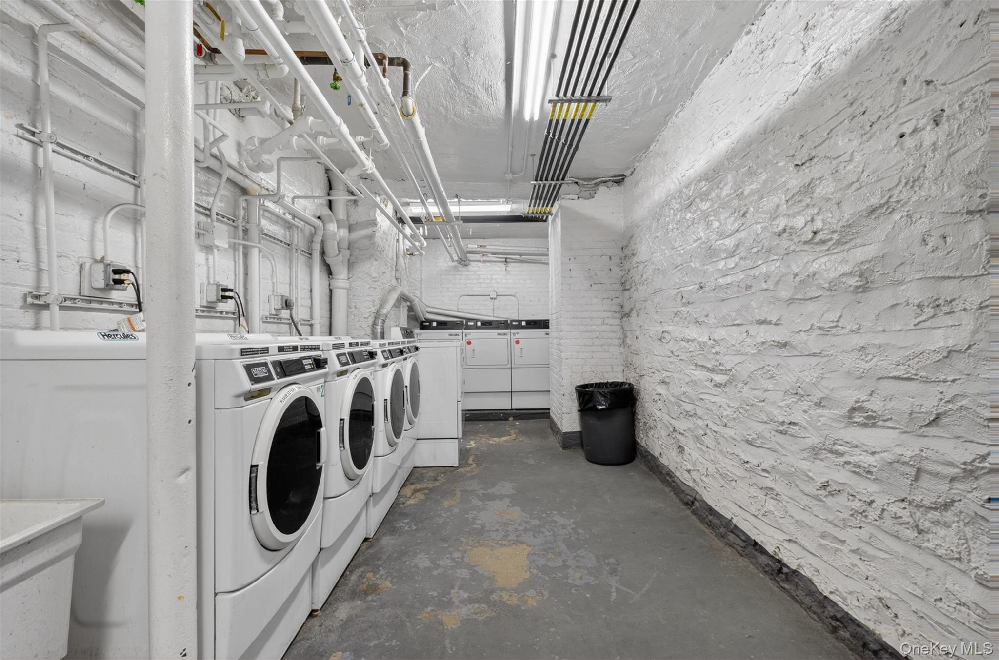 Condo Riverside  Manhattan, NY 10032, MLS-989863-18