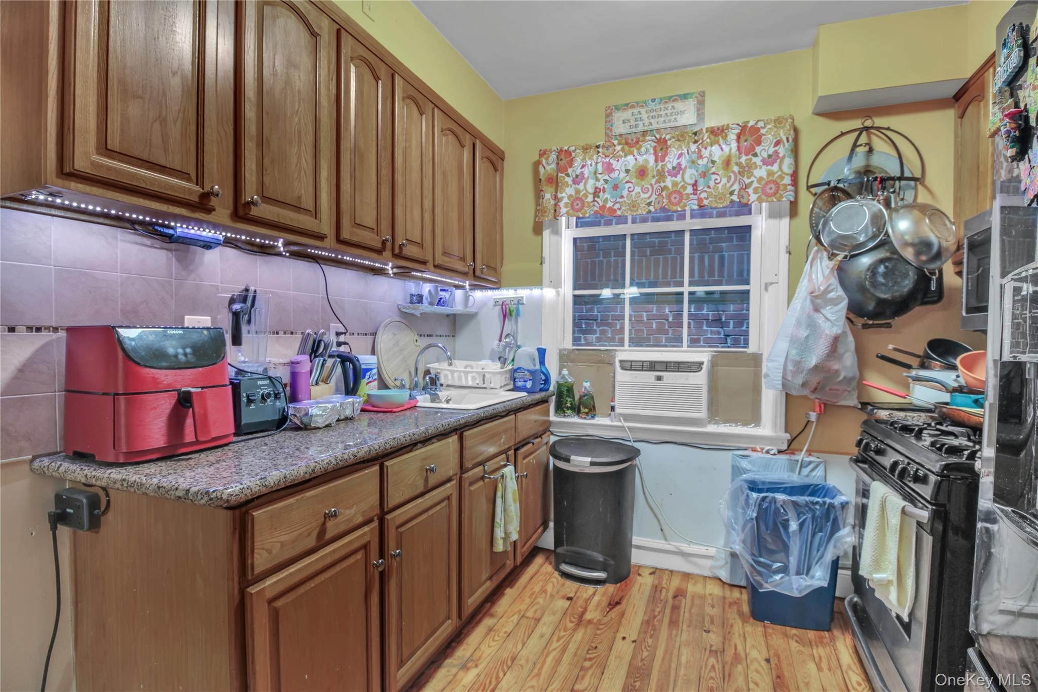 Single Family Van Loon Street Queens, NY 11373, MLS-989874-27