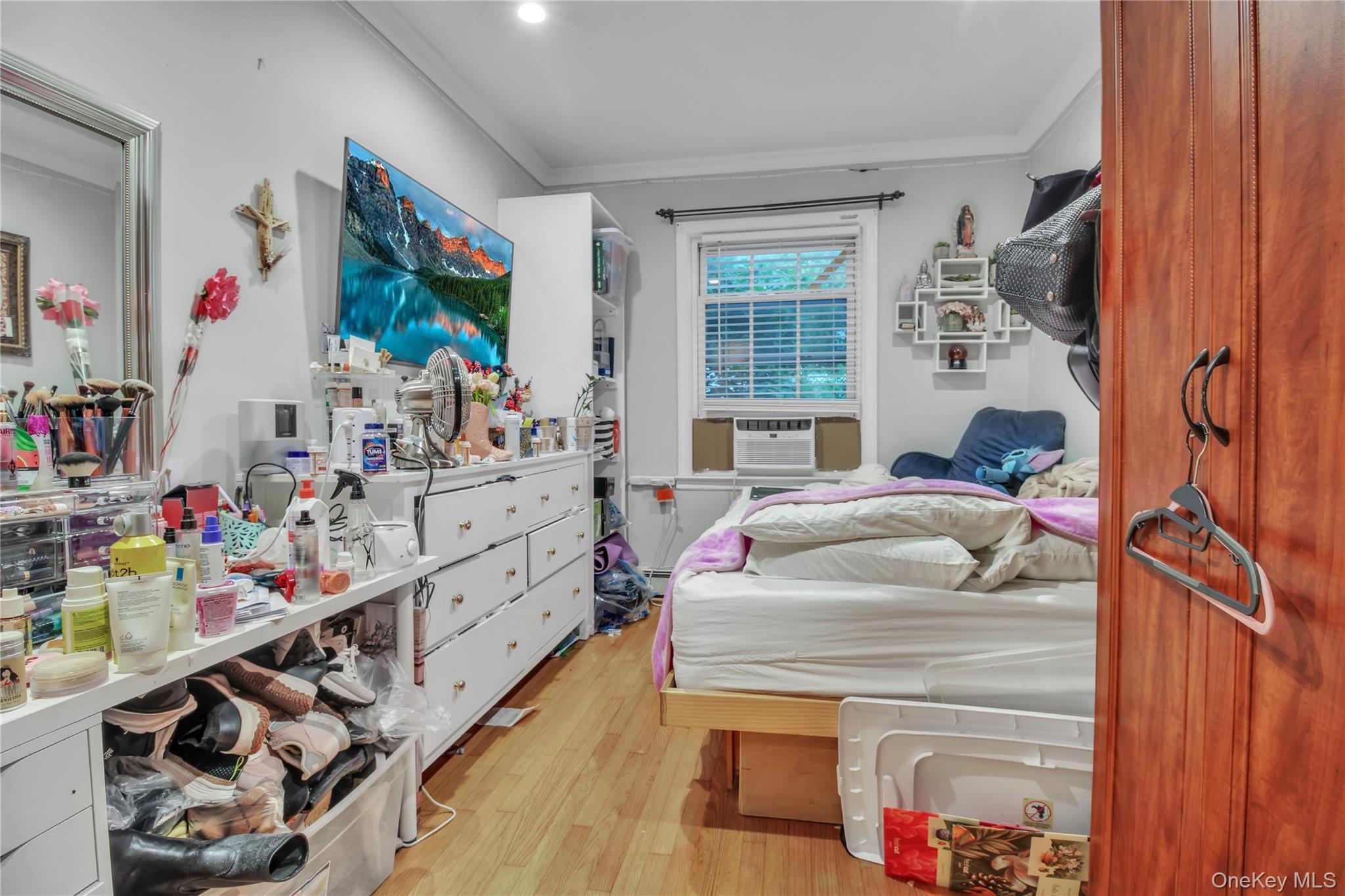 Single Family Van Loon Street Queens, NY 11373, MLS-989874-34