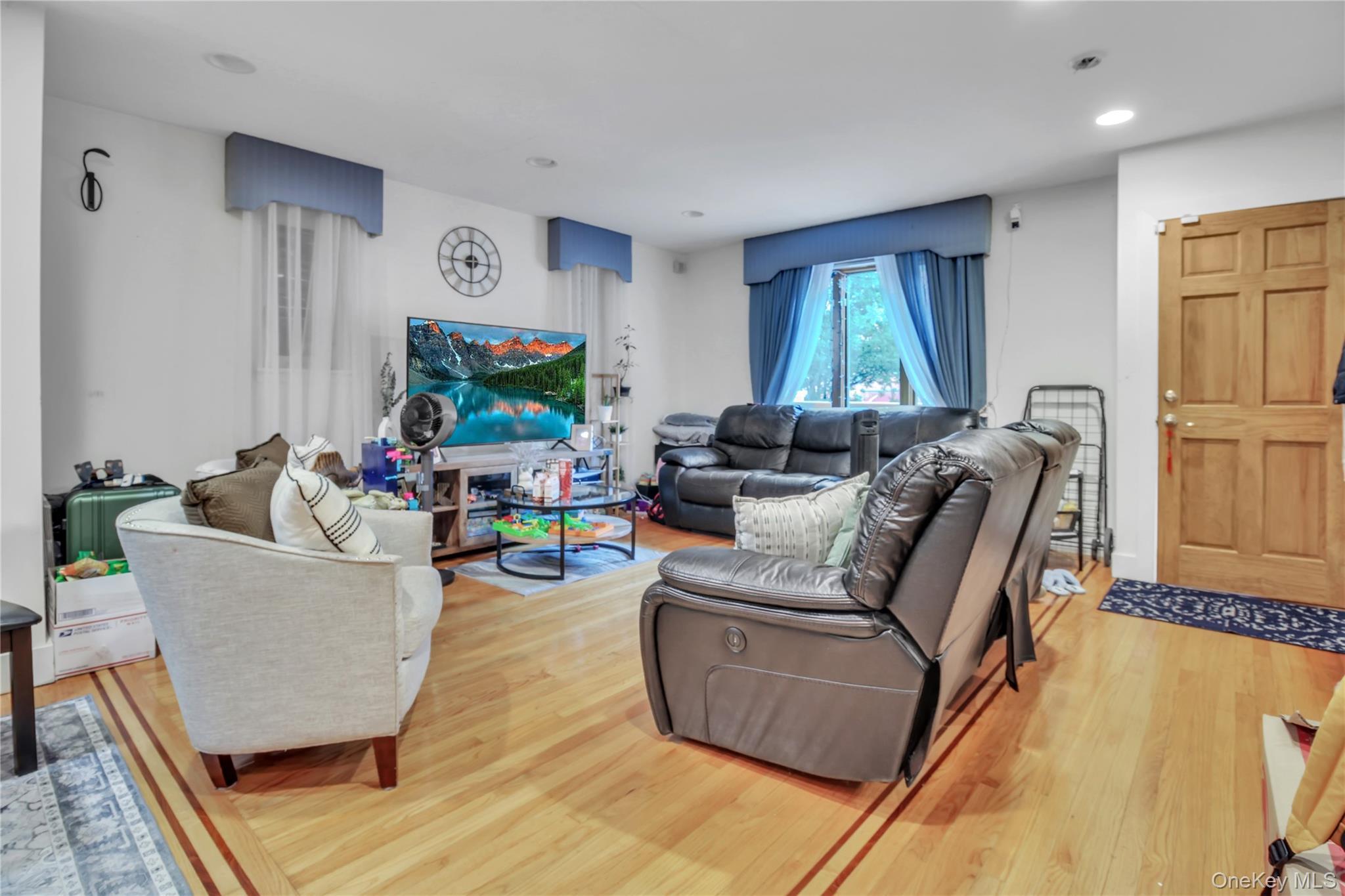 Single Family Van Loon Street Queens, NY 11373, MLS-989874-8