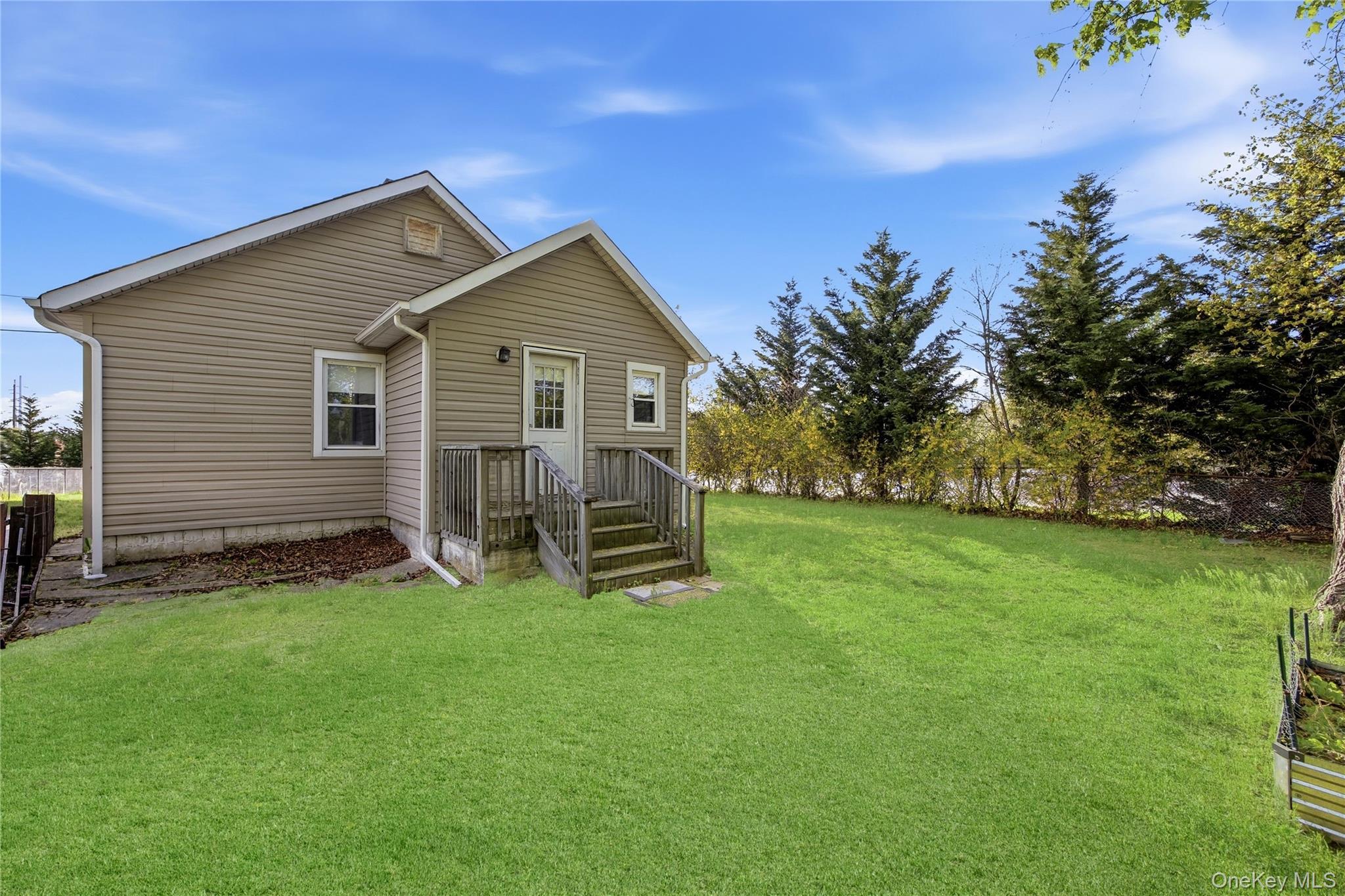 Single Family Lamport  Suffolk County, NY 11776, MLS-989880-20