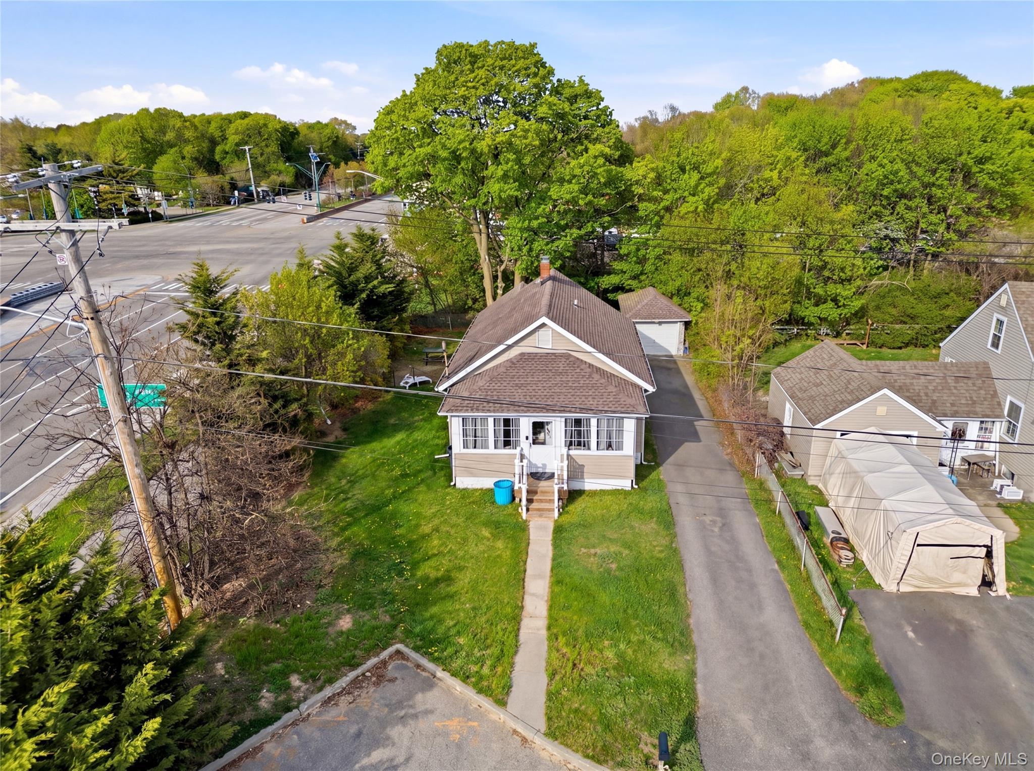 Single Family Lamport  Suffolk County, NY 11776, MLS-989880-22