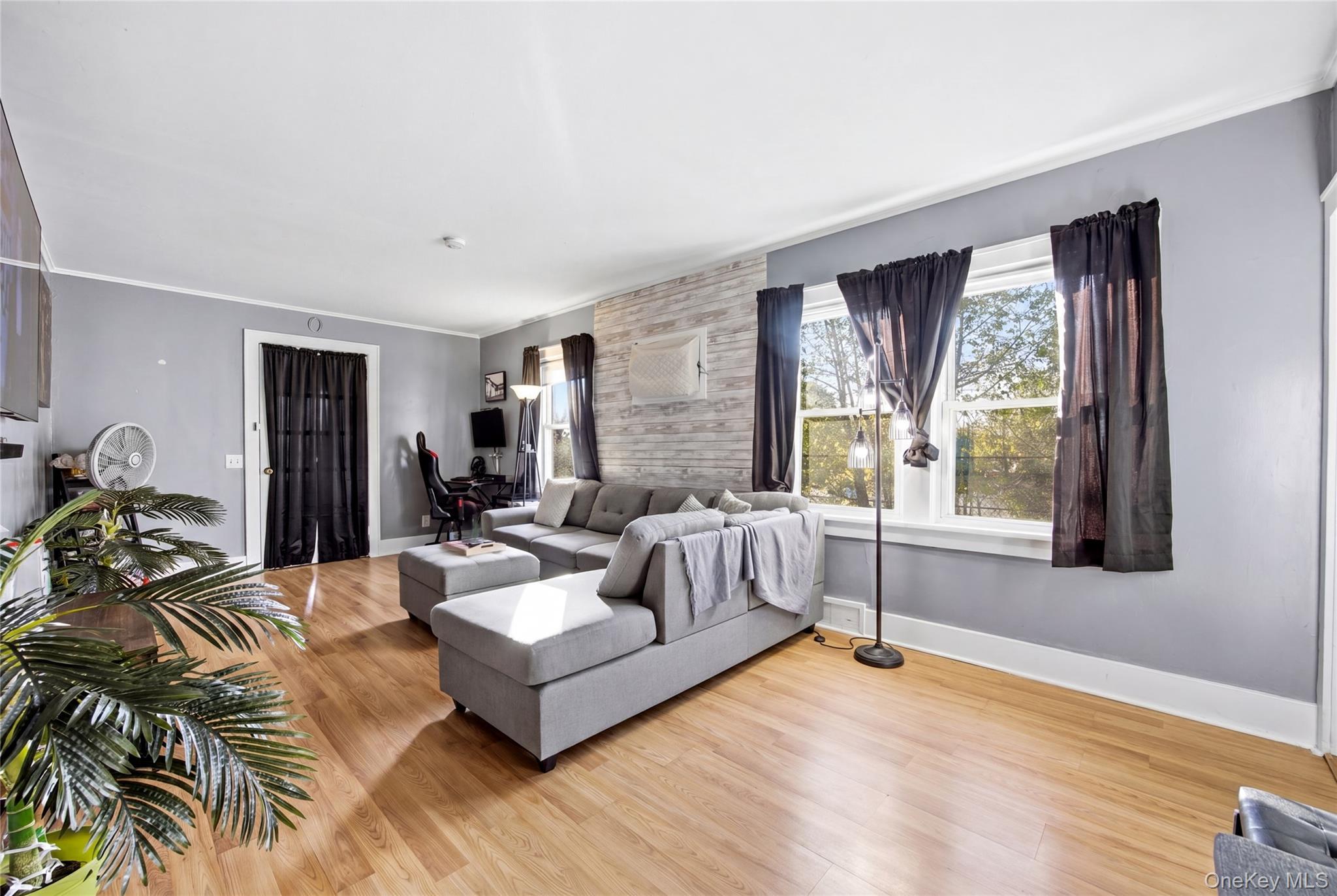 Single Family Lamport  Suffolk County, NY 11776, MLS-989880-9