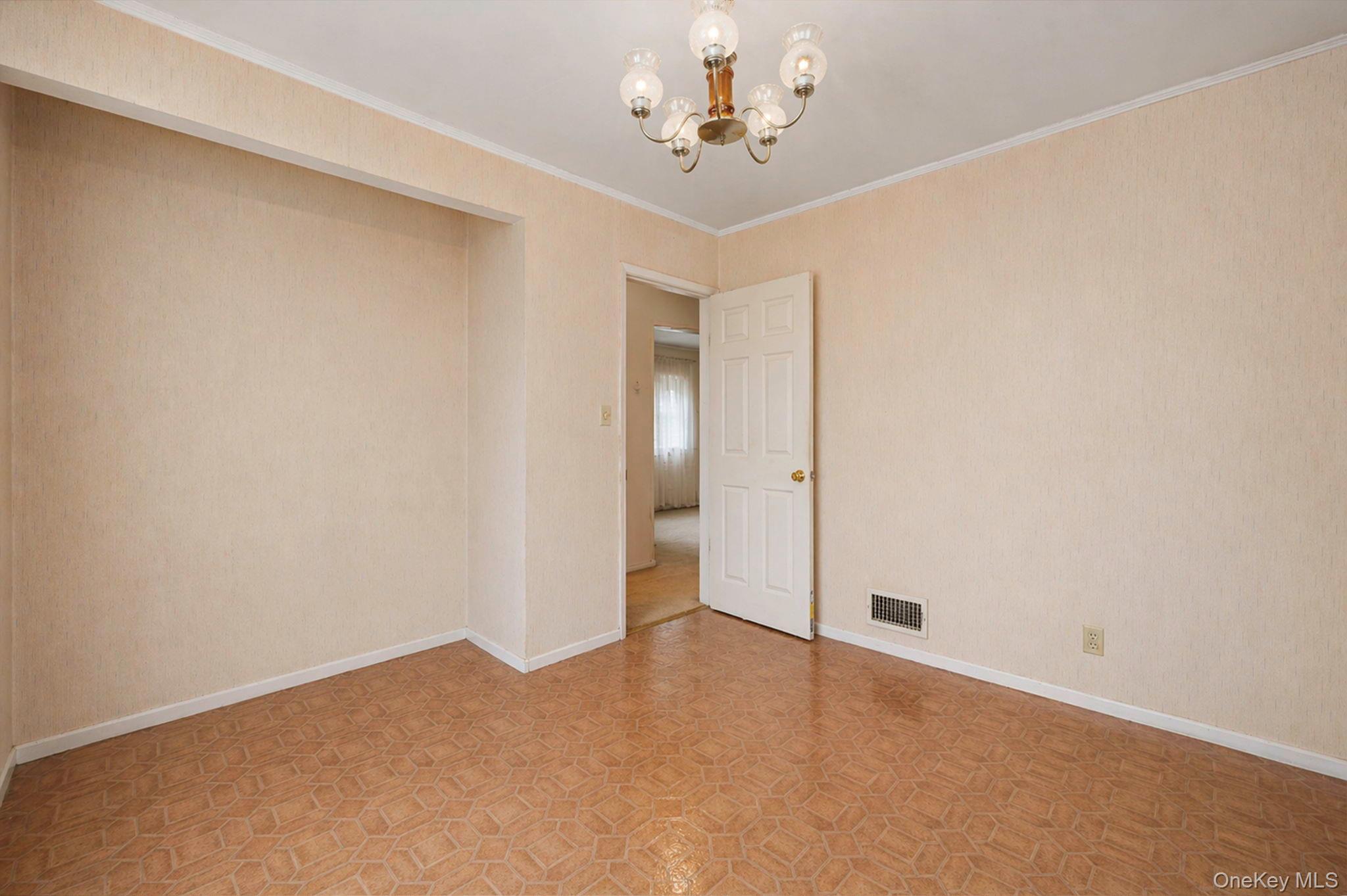 Single Family Doris  Nassau County, NY 11710, MLS-989898-23