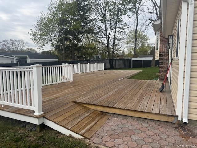 Single Family Moriches  Suffolk County, NY 11755, MLS-989911-21