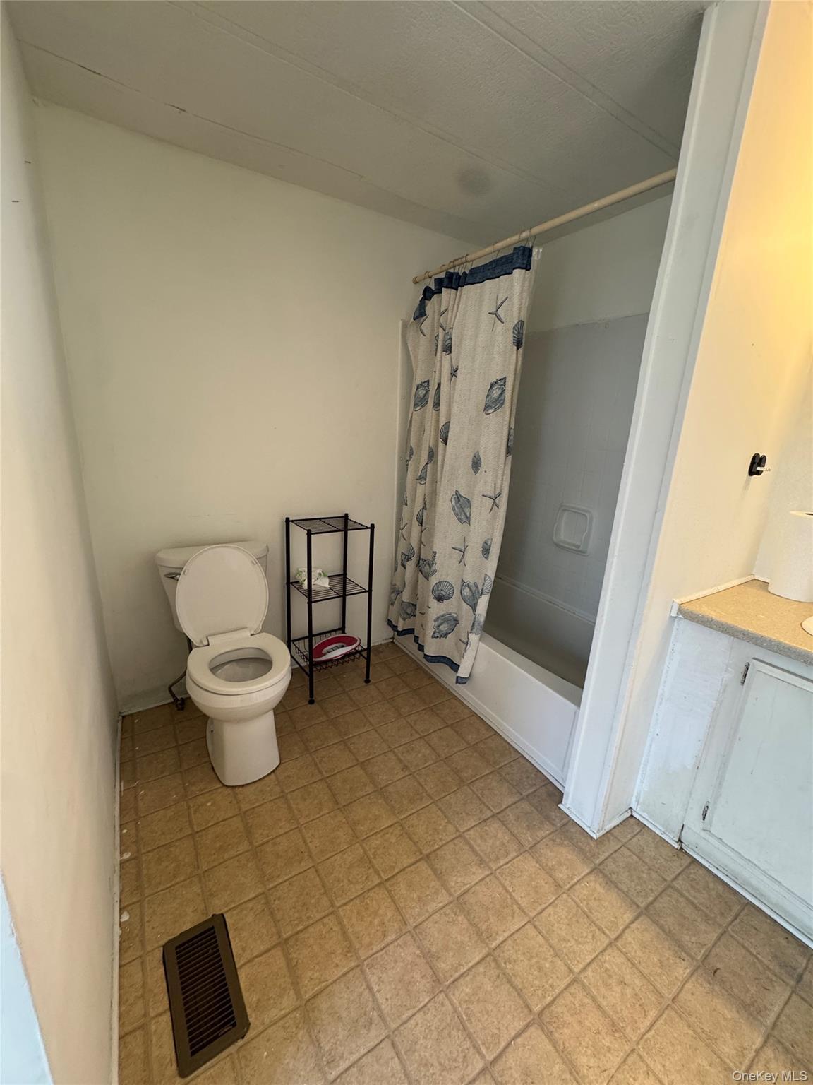 Single Family Rd  Dutchess County, NY 12601, MLS-989912-5