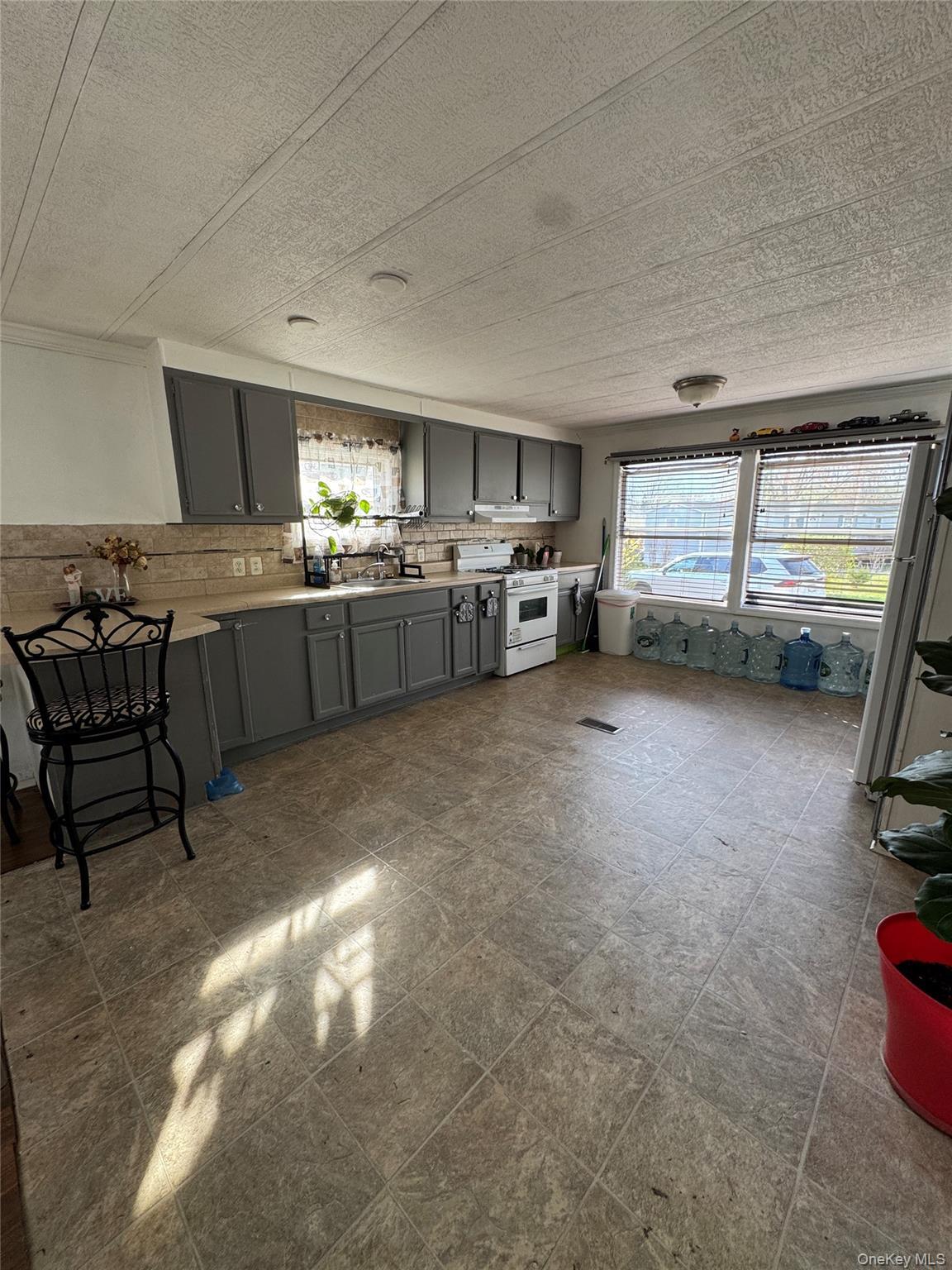 Single Family Rd  Dutchess County, NY 12601, MLS-989912-8