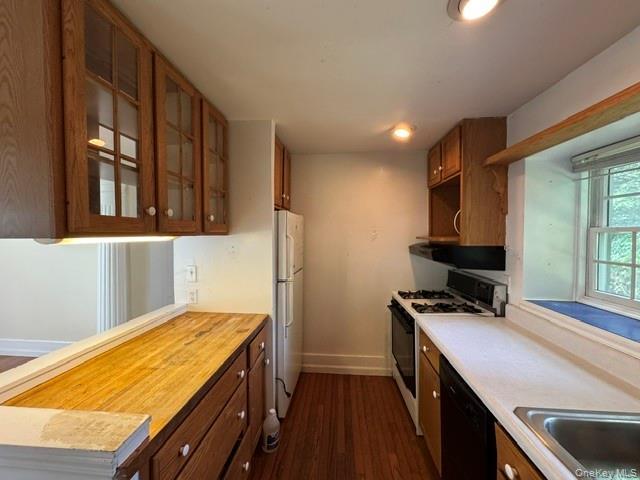 Single Family S Airmont Road  Rockland County, NY 10901, MLS-989916-16