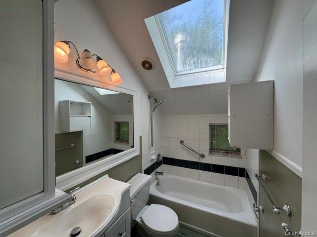 Single Family S Airmont Road  Rockland County, NY 10901, MLS-989916-23