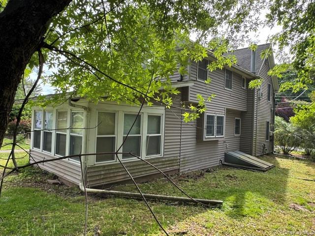 Single Family S Airmont Road  Rockland County, NY 10901, MLS-989916-29