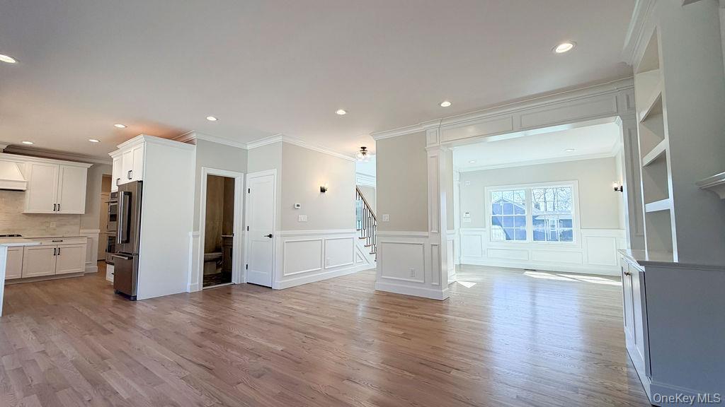 Single Family Hawthorne Drive N  Nassau County, NY 11793, MLS-989917-12
