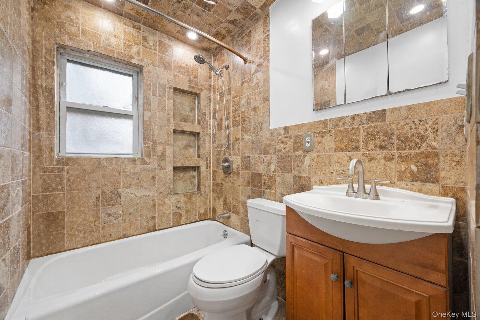 Single Family Jackson  Nassau County, NY 11003, MLS-989925-10