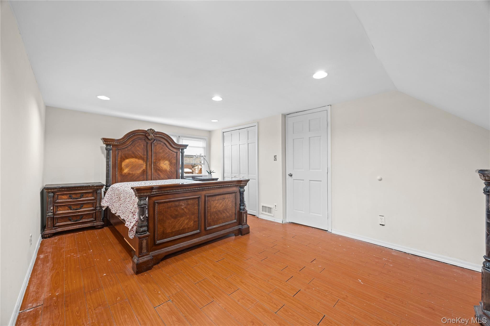 Single Family Jackson  Nassau County, NY 11003, MLS-989925-13