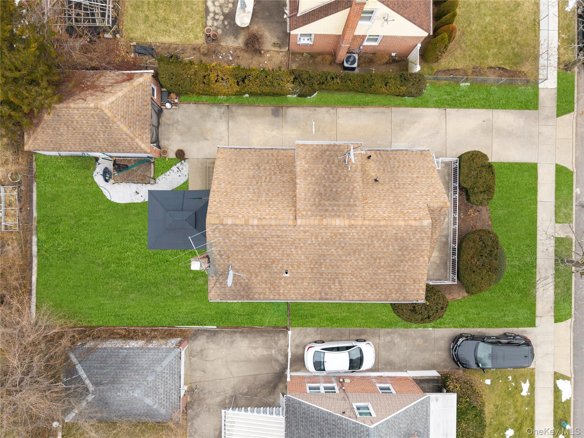 Single Family Jackson  Nassau County, NY 11003, MLS-989925-27