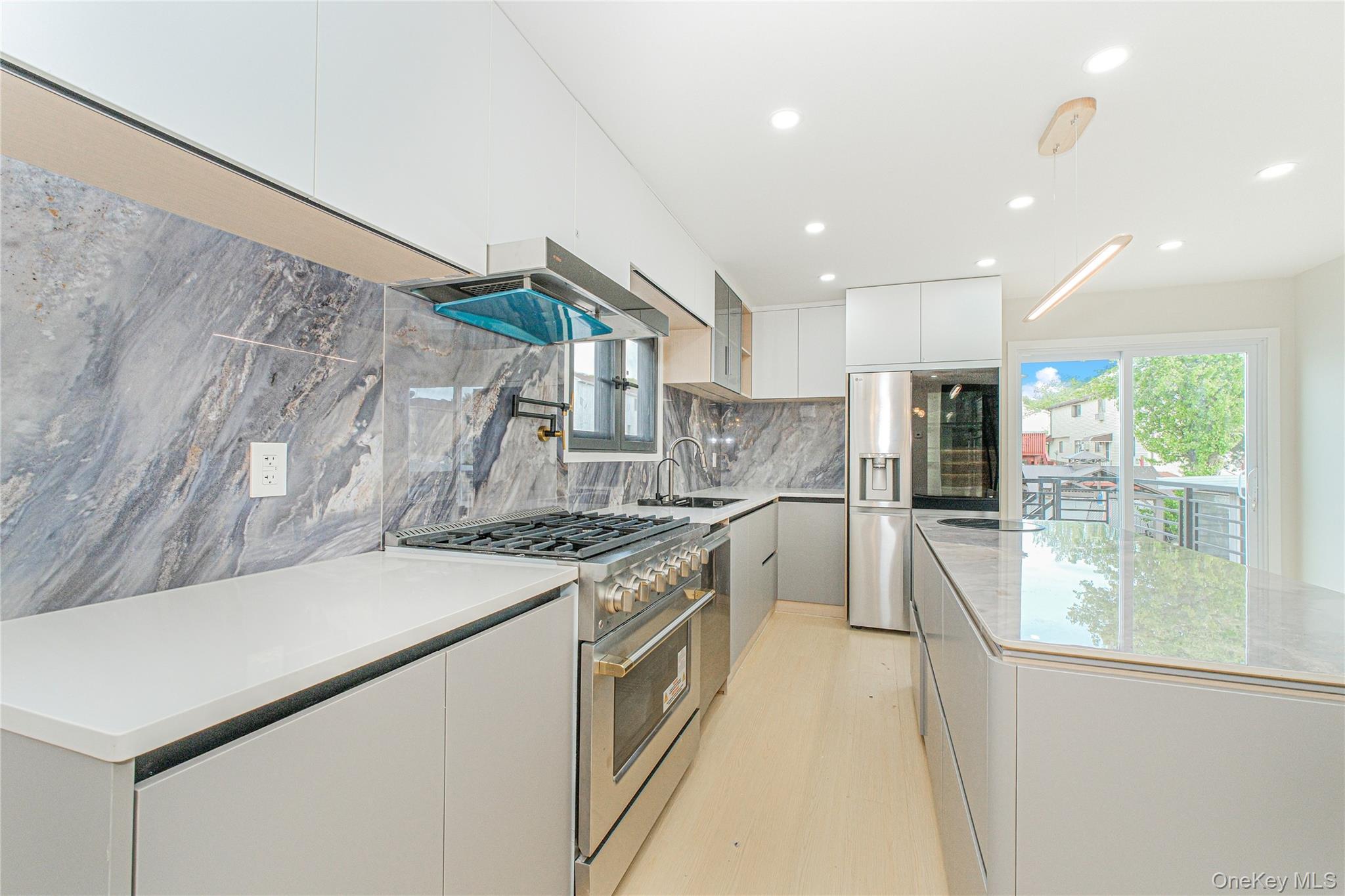 Single Family Beard  Staten Island, NY 10314, MLS-989956-10