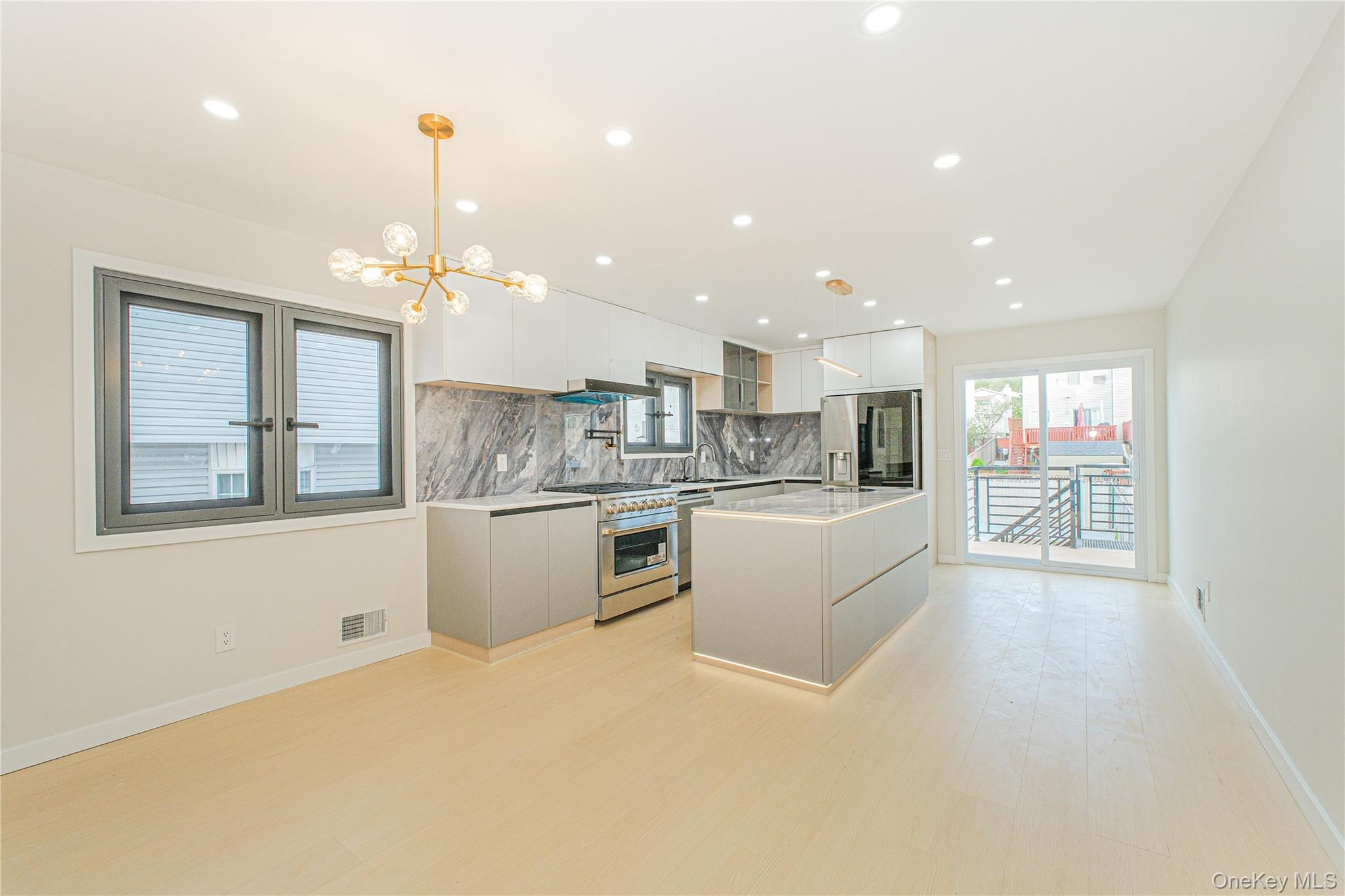 Single Family Beard  Staten Island, NY 10314, MLS-989956-9